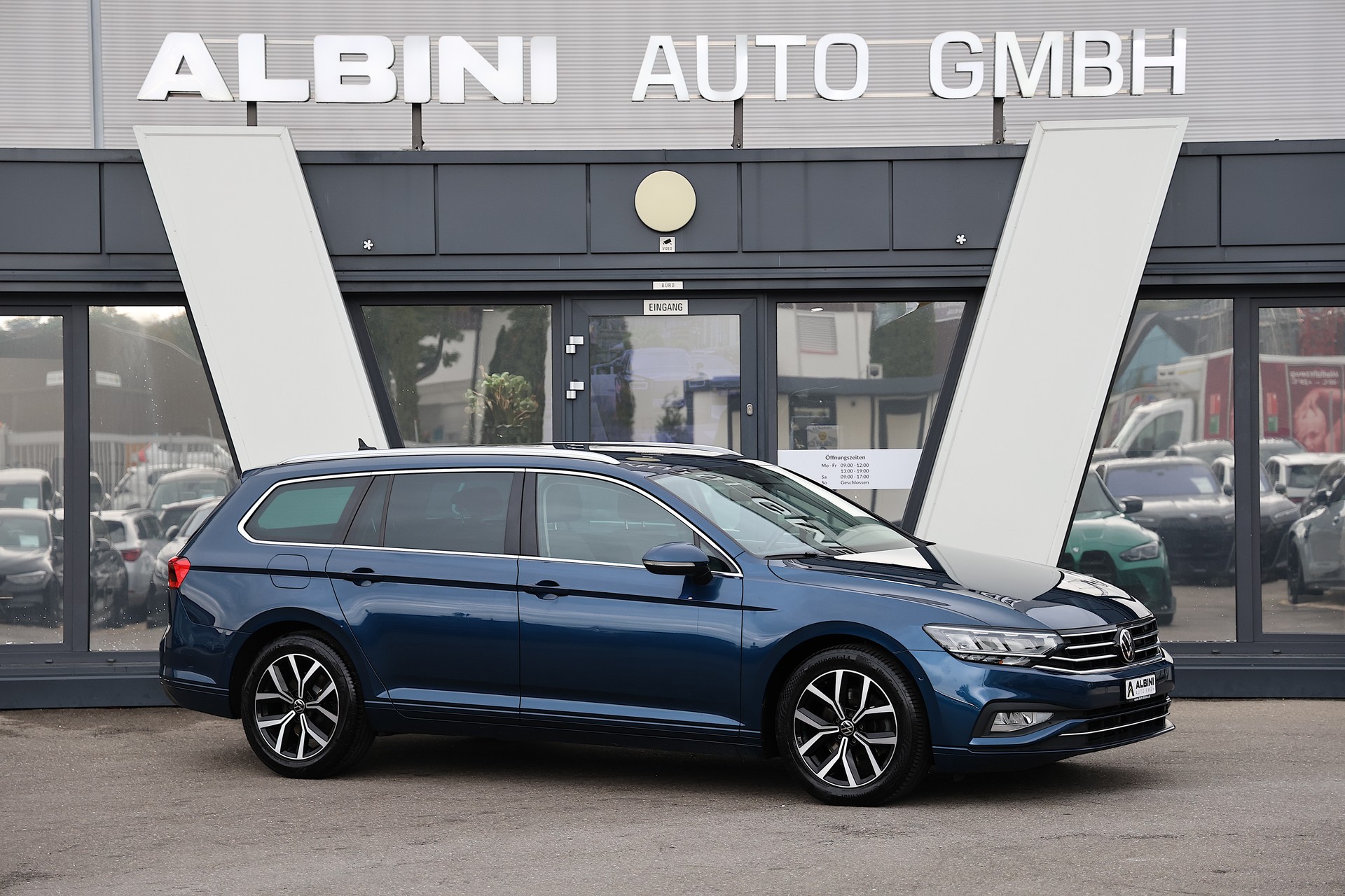 VW Passat Variant 2.0 TDI 150 Business DSG-image-1