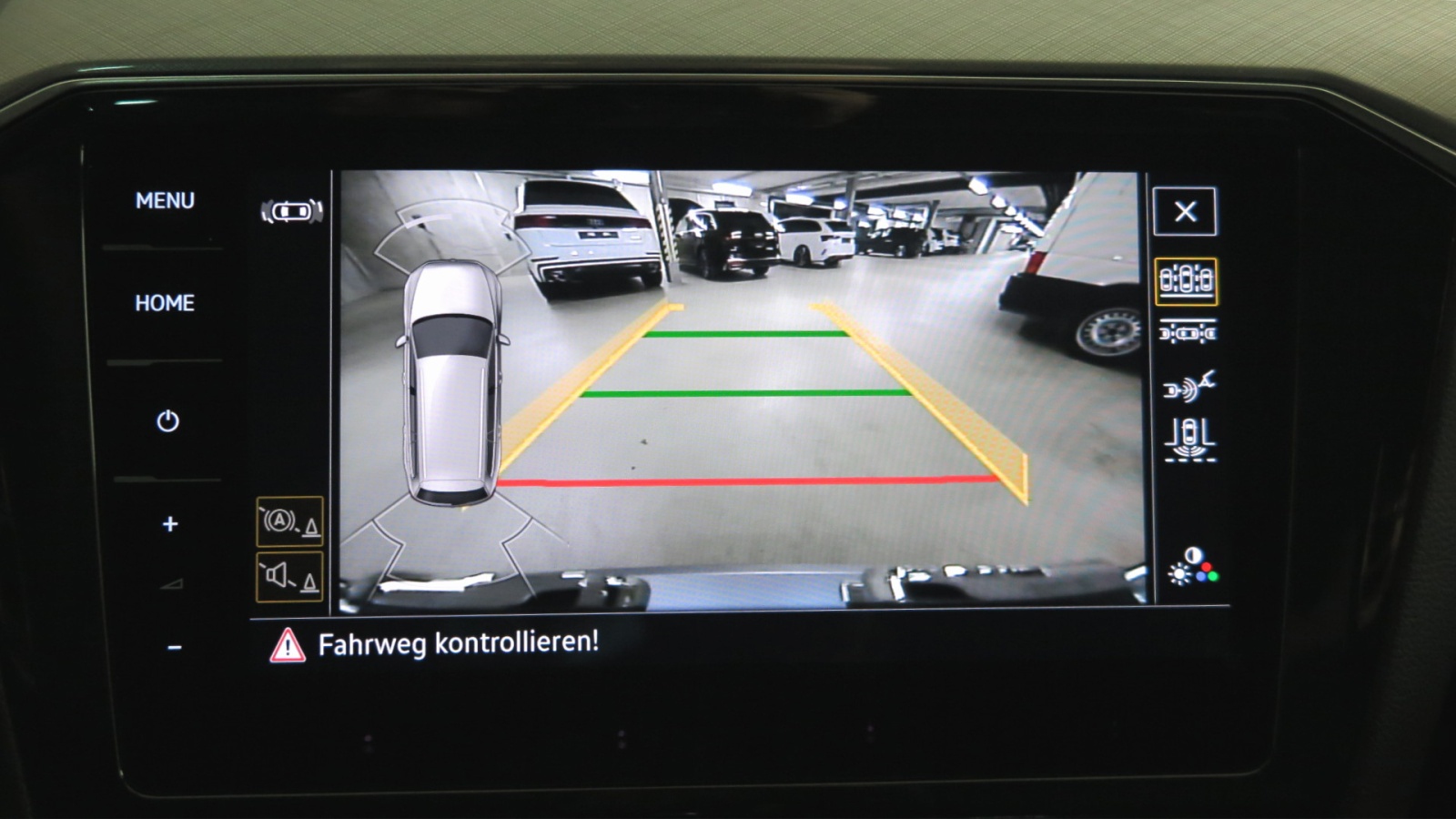 VW Passat Variant 1.5 TSI EVO Business DSG-image-12