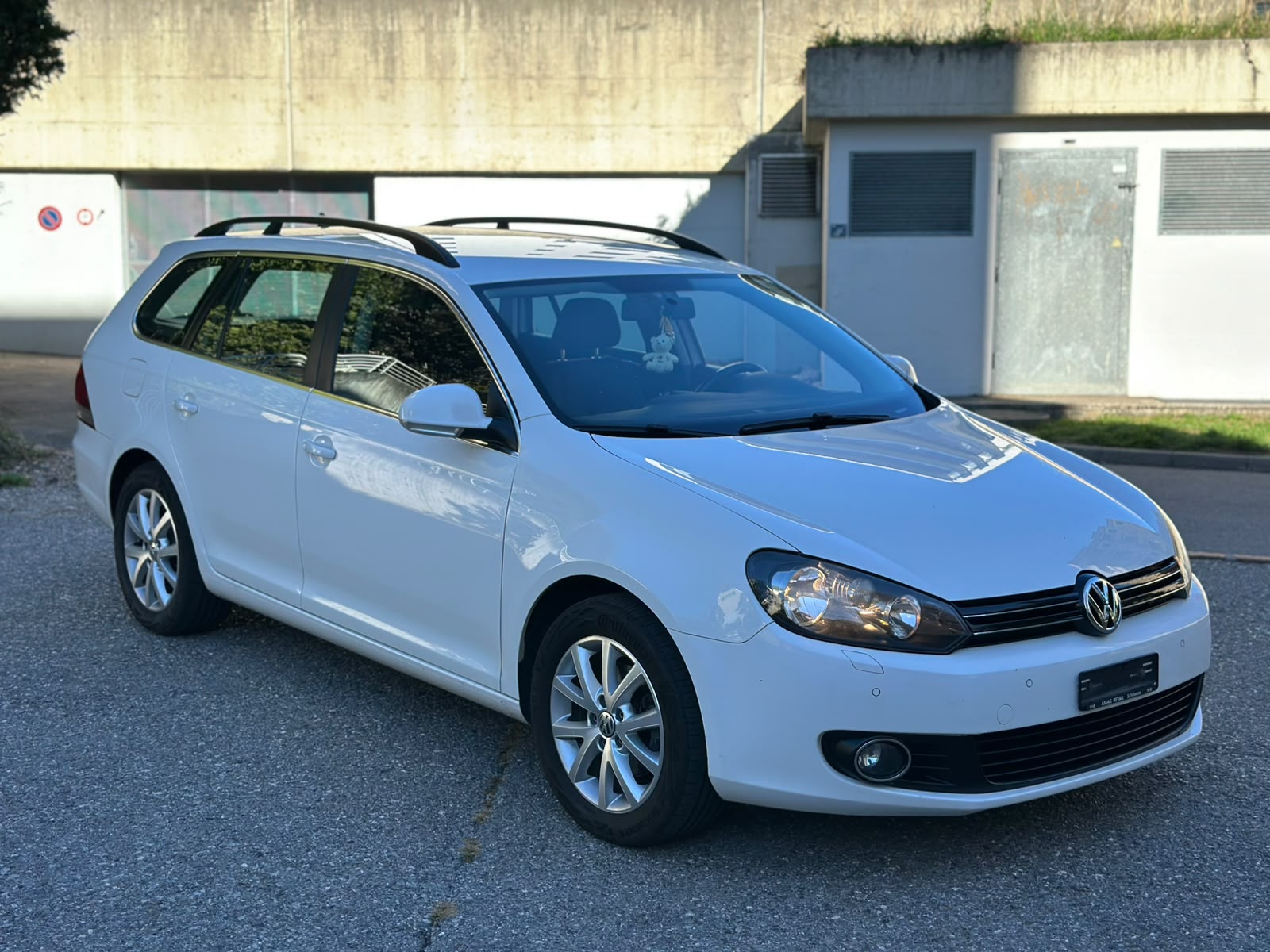 VW Golf Variant 1.6 TDI BMT Comfortline DSG-image-2