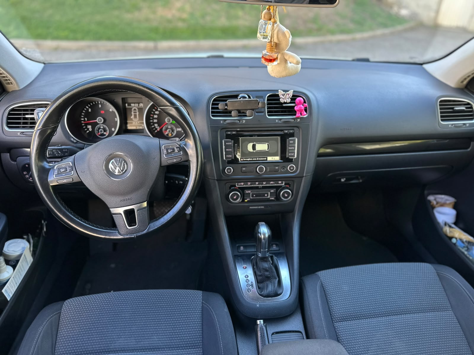 VW Golf Variant 1.6 TDI BMT Comfortline DSG-image-4