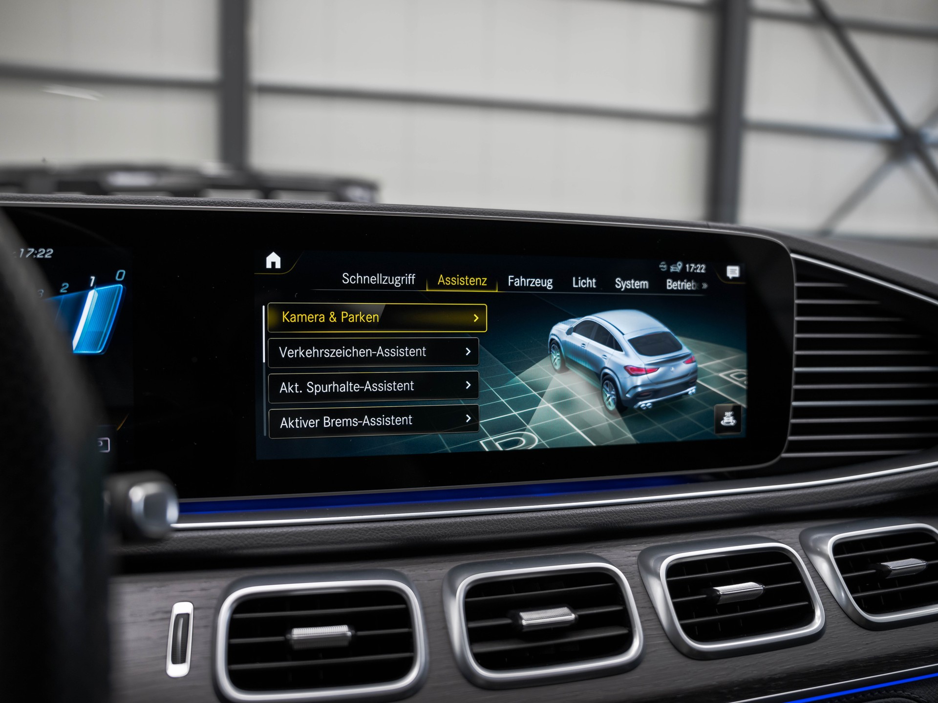 MERCEDES-BENZ GLE Coupé 53 AMG Premium Plus 4Matic+ Speedshift-image-27
