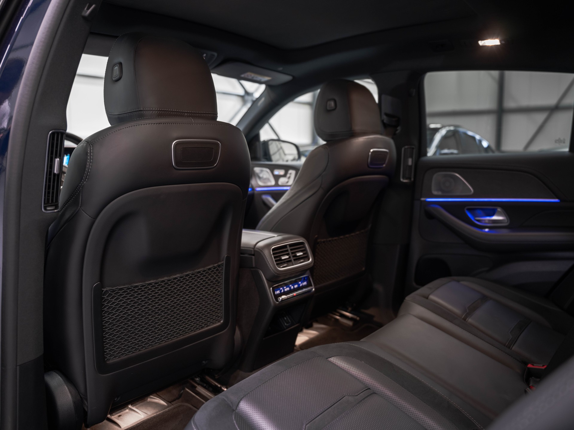 MERCEDES-BENZ GLE Coupé 53 AMG Premium Plus 4Matic+ Speedshift-image-10
