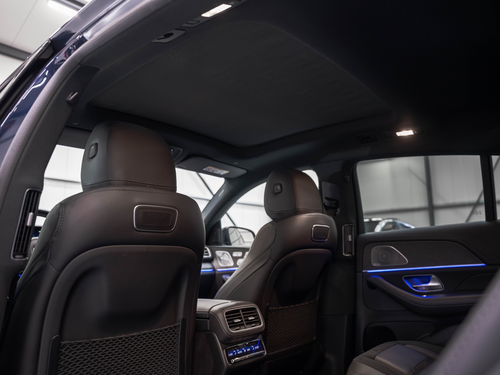 MERCEDES-BENZ GLE Coupé 53 AMG Premium Plus 4Matic+ Speedshift-image-11
