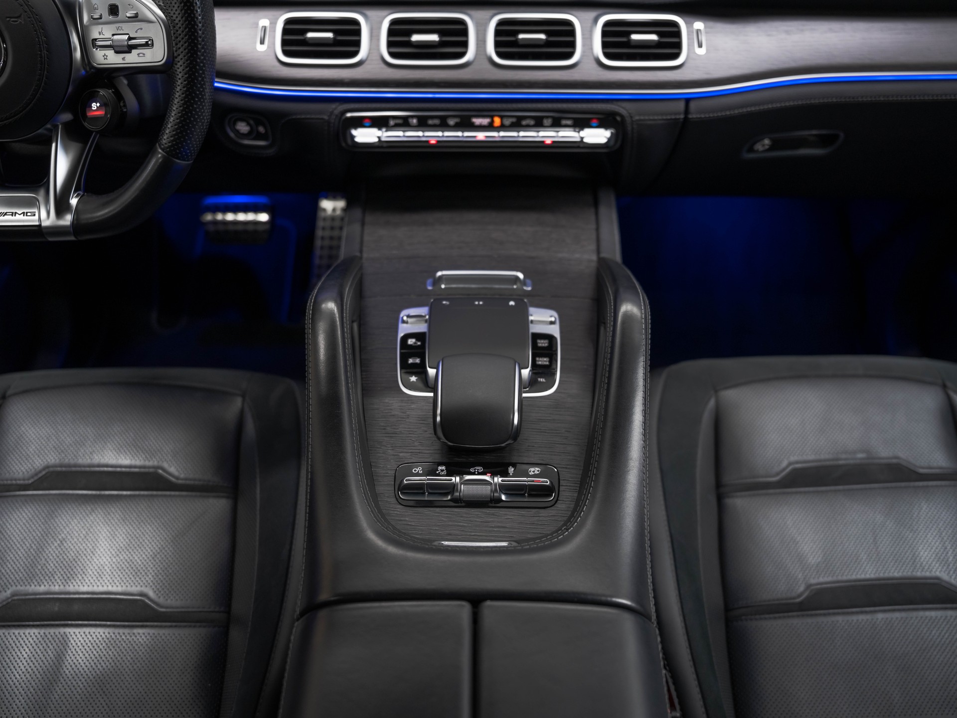 MERCEDES-BENZ GLE Coupé 53 AMG Premium Plus 4Matic+ Speedshift-image-21