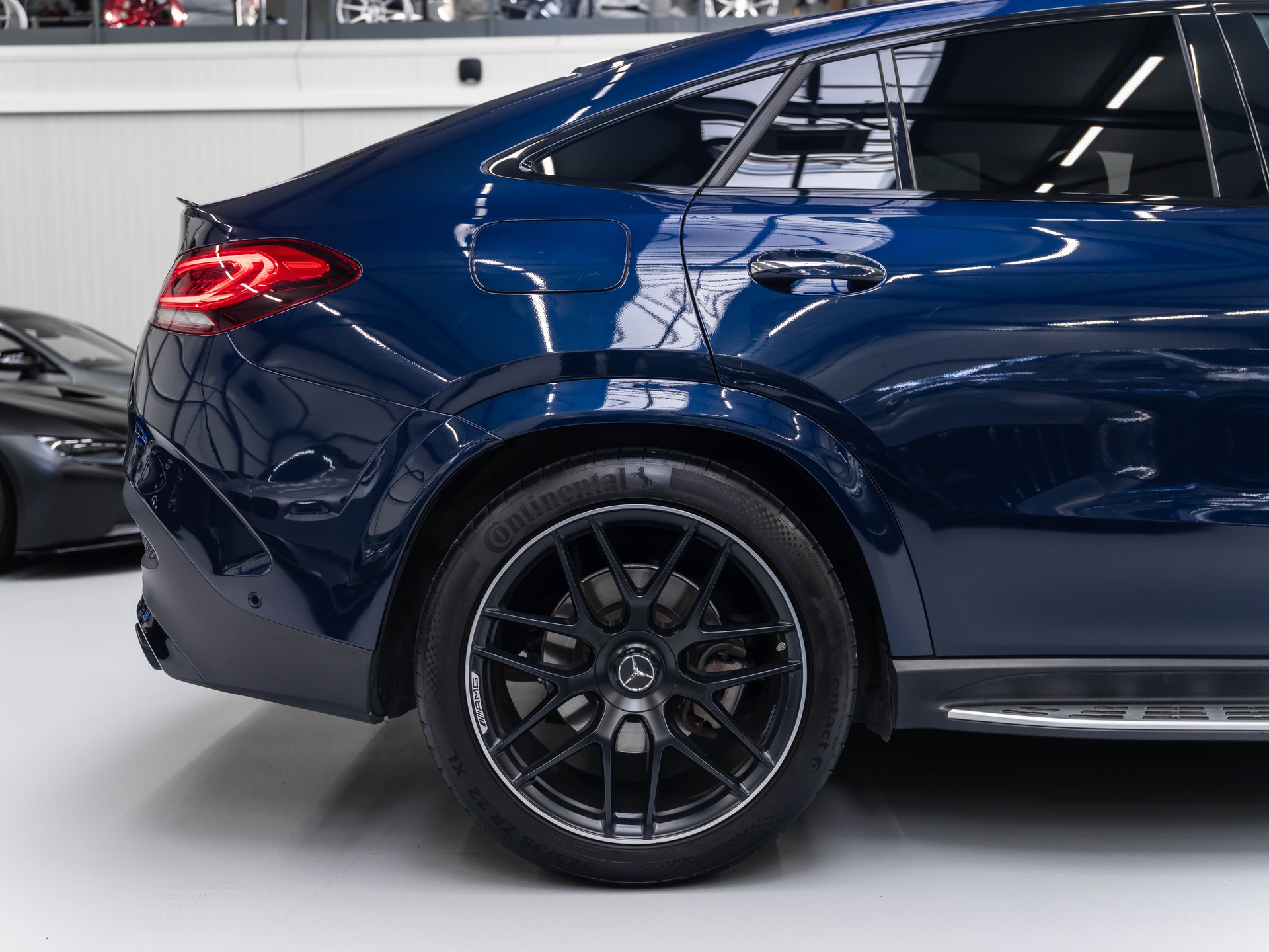 MERCEDES-BENZ GLE Coupé 53 AMG Premium Plus 4Matic+ Speedshift-image-16