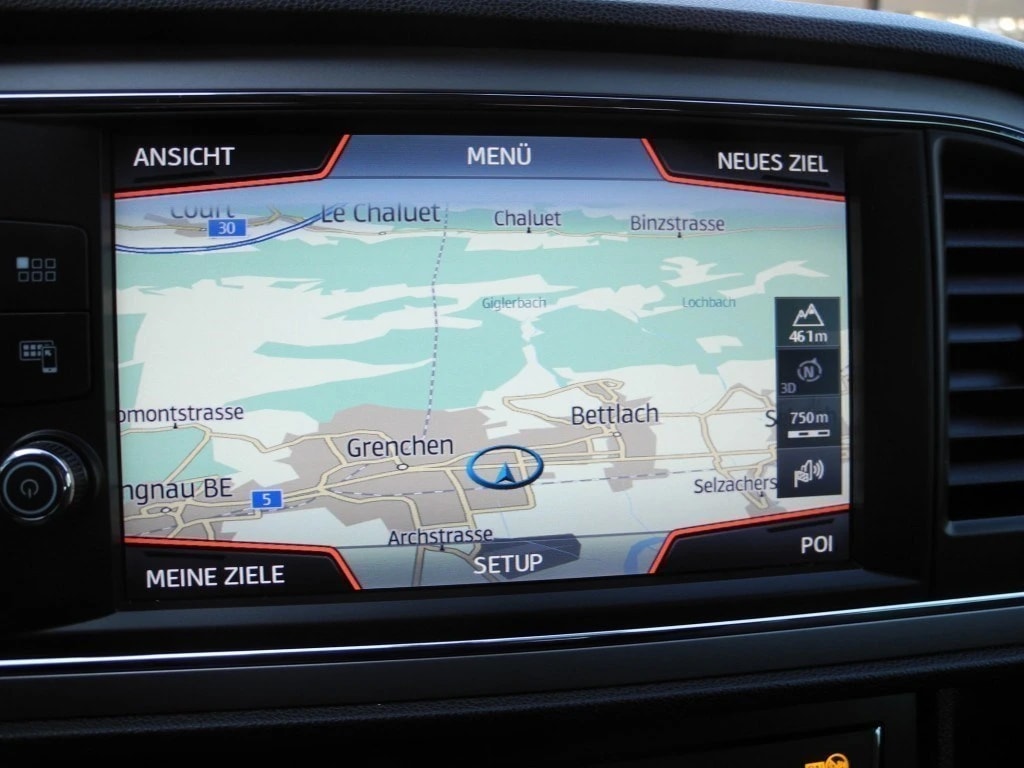 SEAT Leon ST 1.6 TDI CR Style 4Drive ** CH-Fahrzeug ** Gr-Navi ** Tempomat ** Abstandsregelsysteme ** PDC ** Frisch Ab MFK & Service-image-8