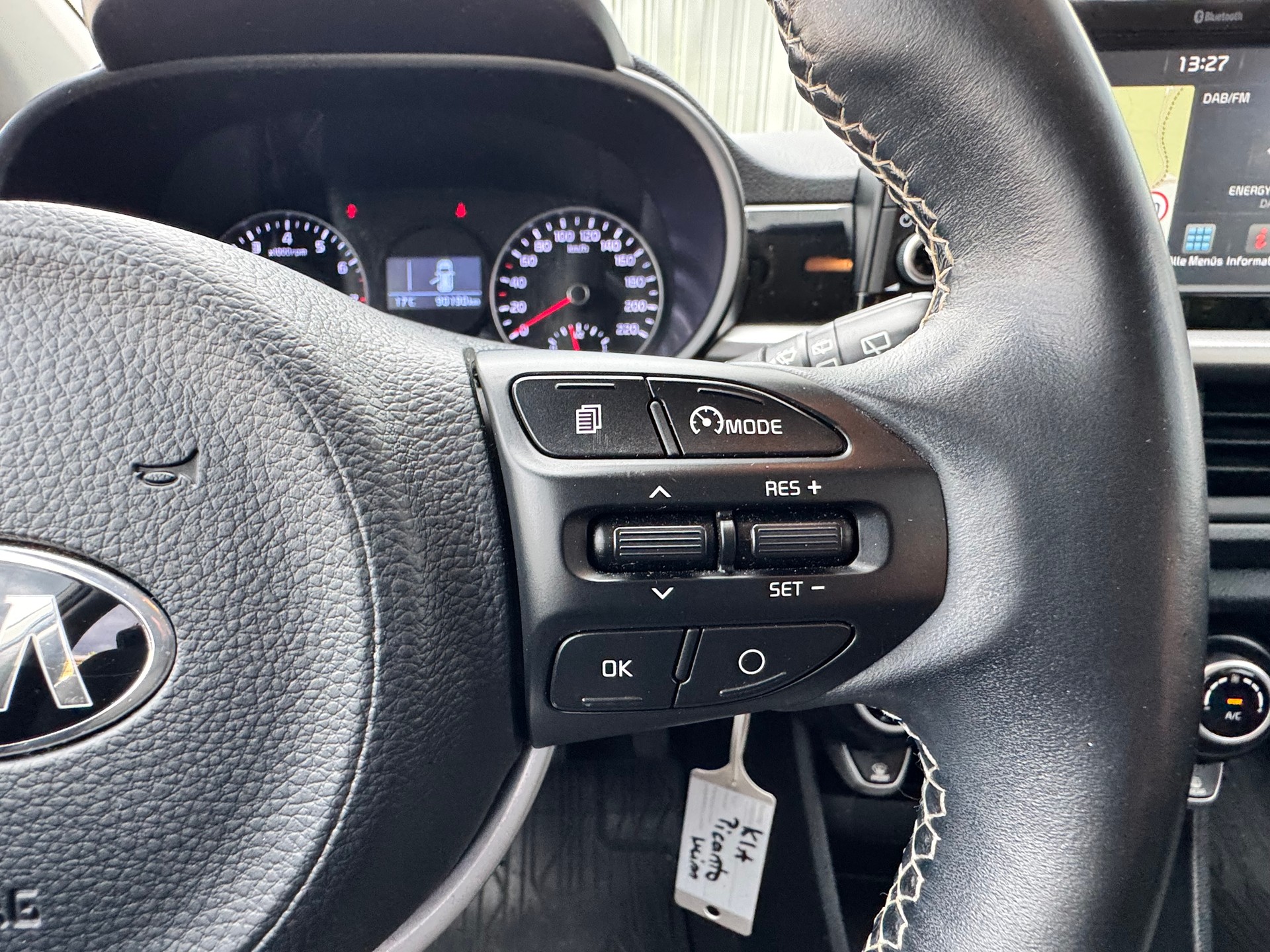 KIA Picanto 1.2 CVVT Swiss City Line+Navigation+Rückfahrkamera+Bluetooth+14"Alu+8-fach+Tempomat+Sitz-/Lenkradheizung+-image-14