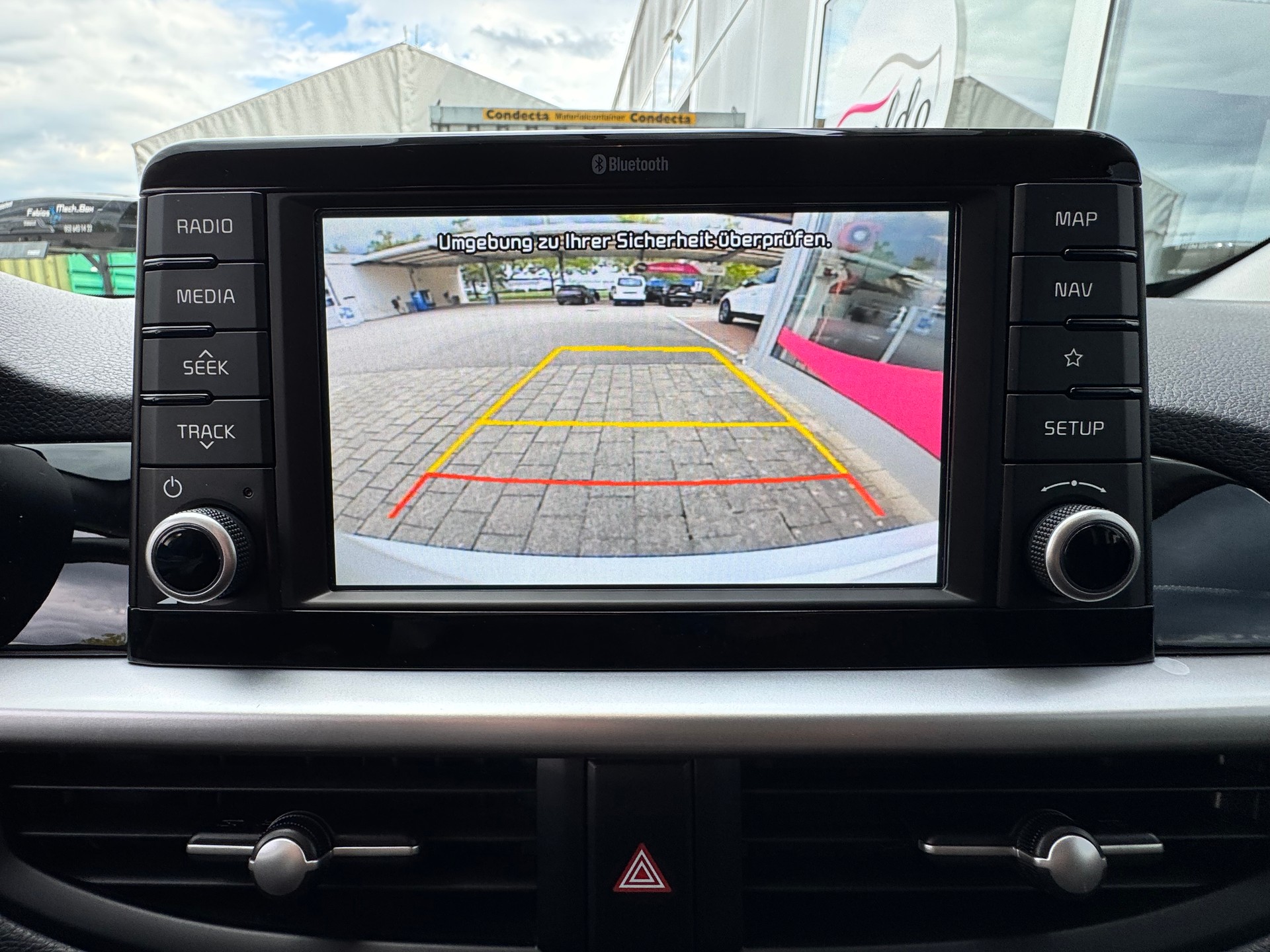 KIA Picanto 1.2 CVVT Swiss City Line+Navigation+Rückfahrkamera+Bluetooth+14"Alu+8-fach+Tempomat+Sitz-/Lenkradheizung+-image-22