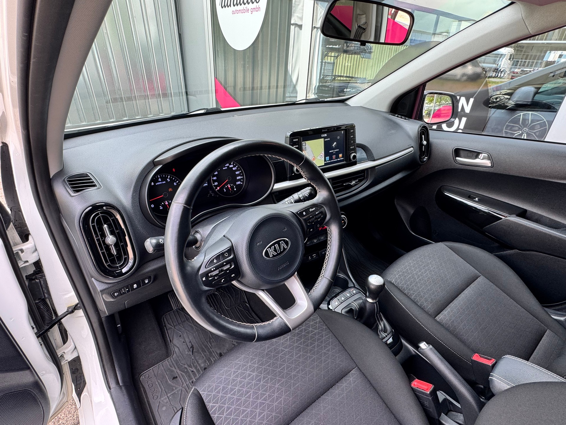 KIA Picanto 1.2 CVVT Swiss City Line+Navigation+Rückfahrkamera+Bluetooth+14"Alu+8-fach+Tempomat+Sitz-/Lenkradheizung+-image-10