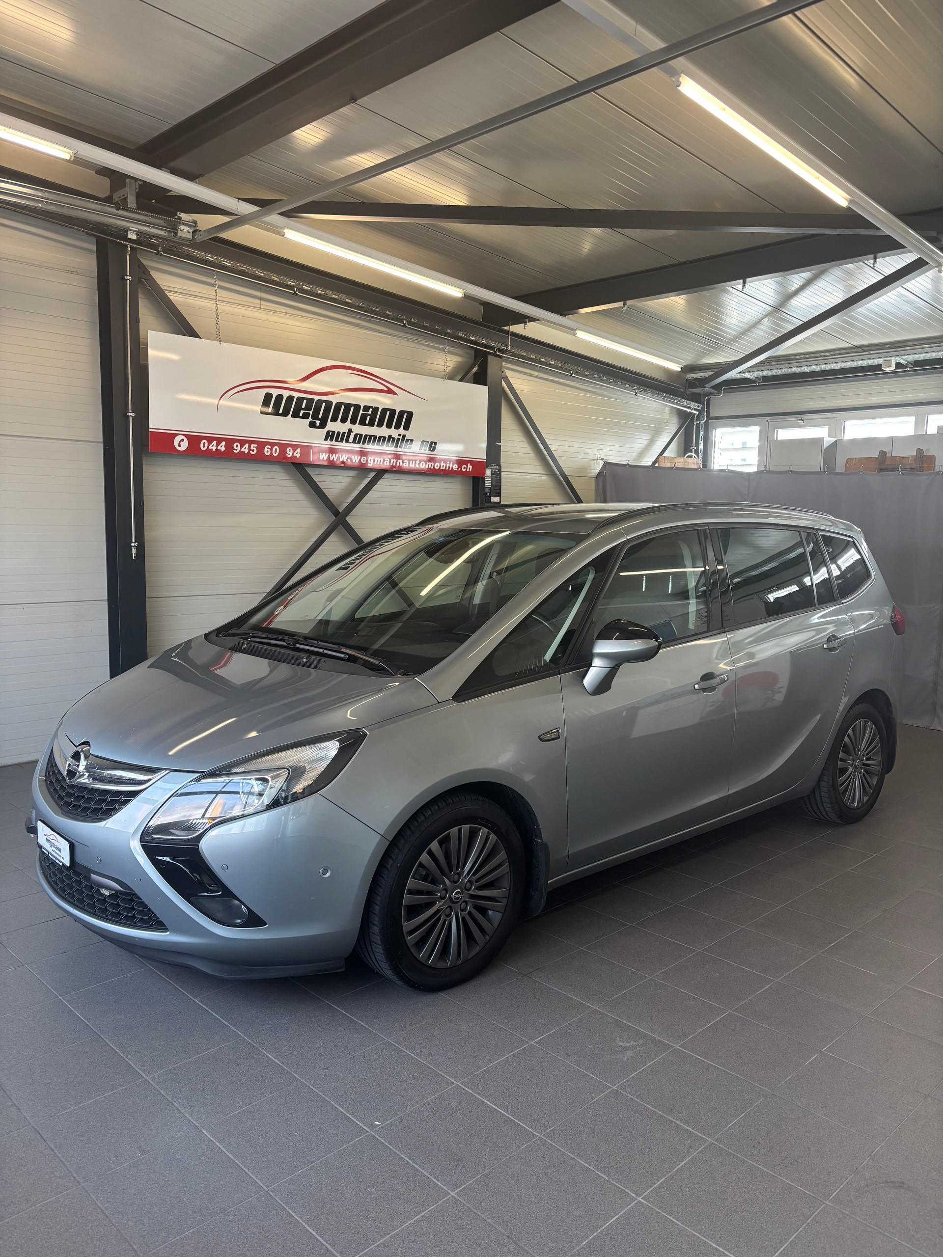 OPEL Zafira Tourer 1.6i 16V Turbo Sport Automatic-image-0