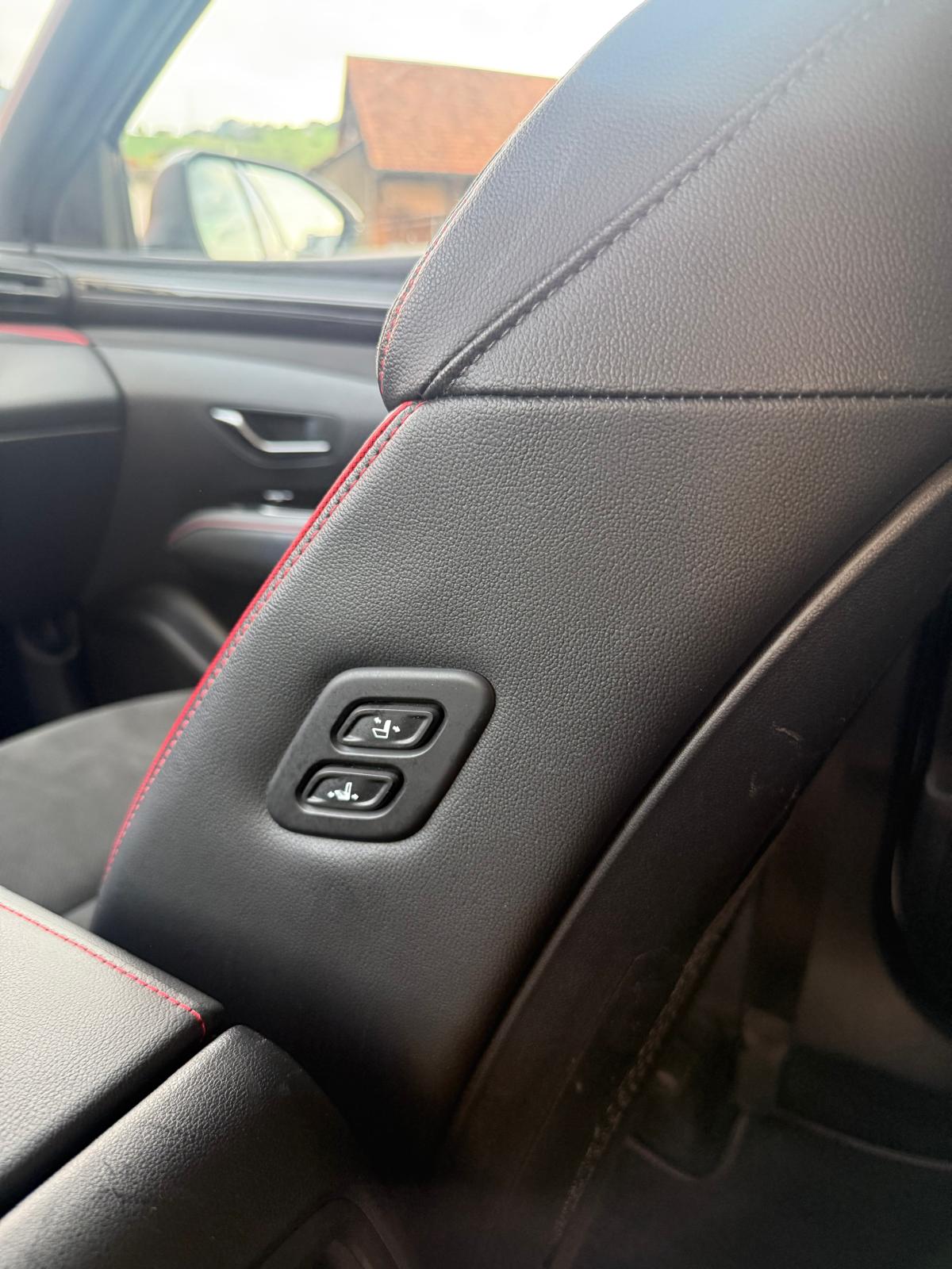 HYUNDAI Tucson 1.6 TGDI HEV N Line 4WD-image-16