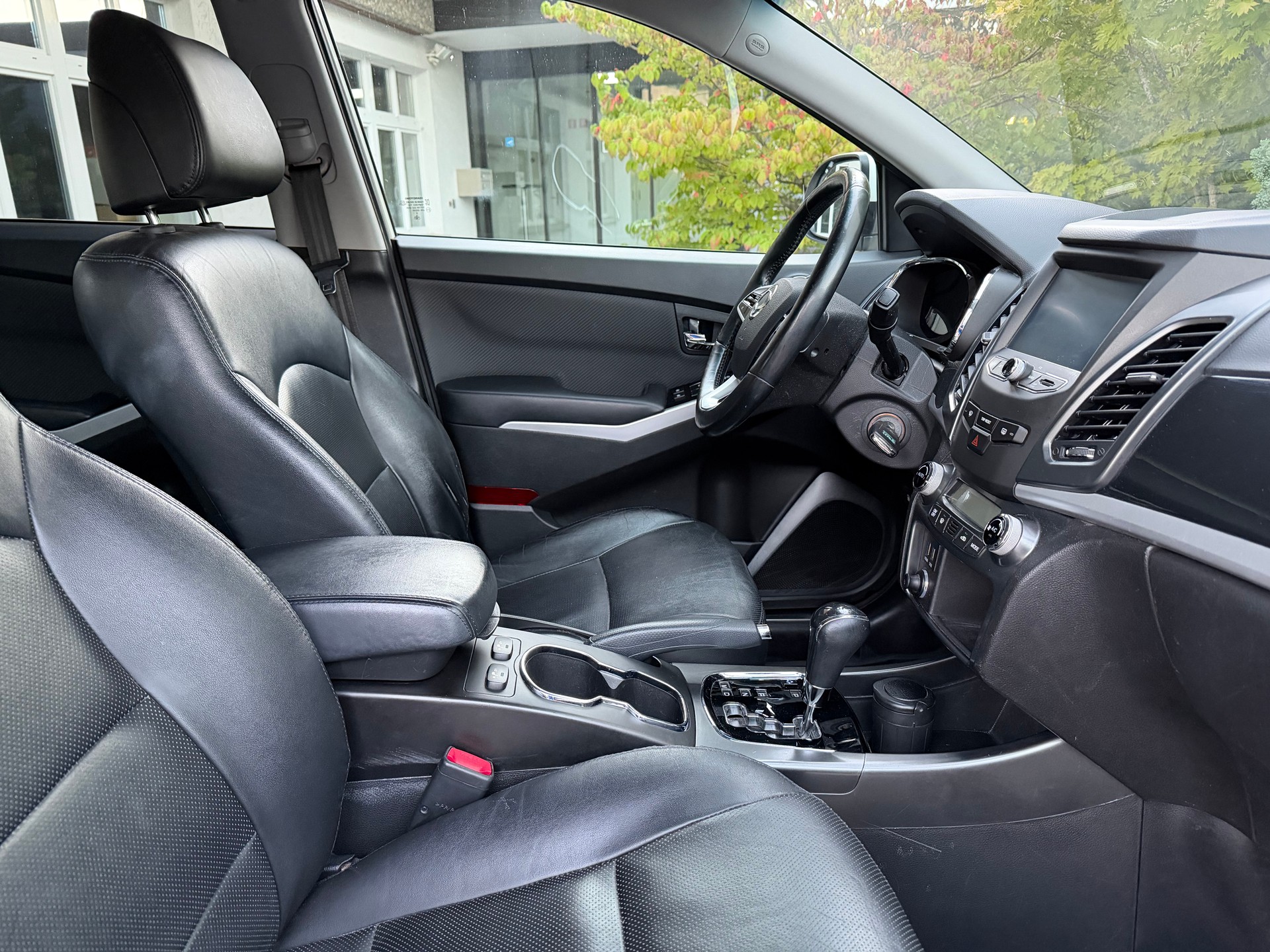 KGM-SsangYong Korando 2.2 e-XDi Sapphire 4x4 4WD Automatic *inkl. Anhängerkupplung*-image-8