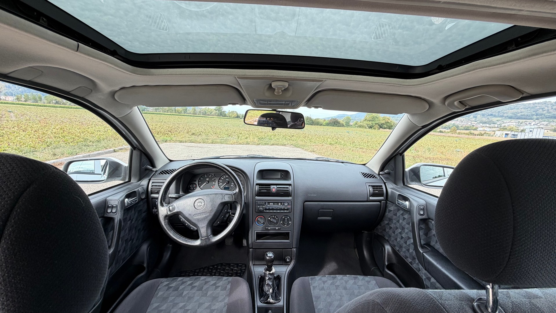 OPEL Astra 1.6i 16V Comfort-image-6
