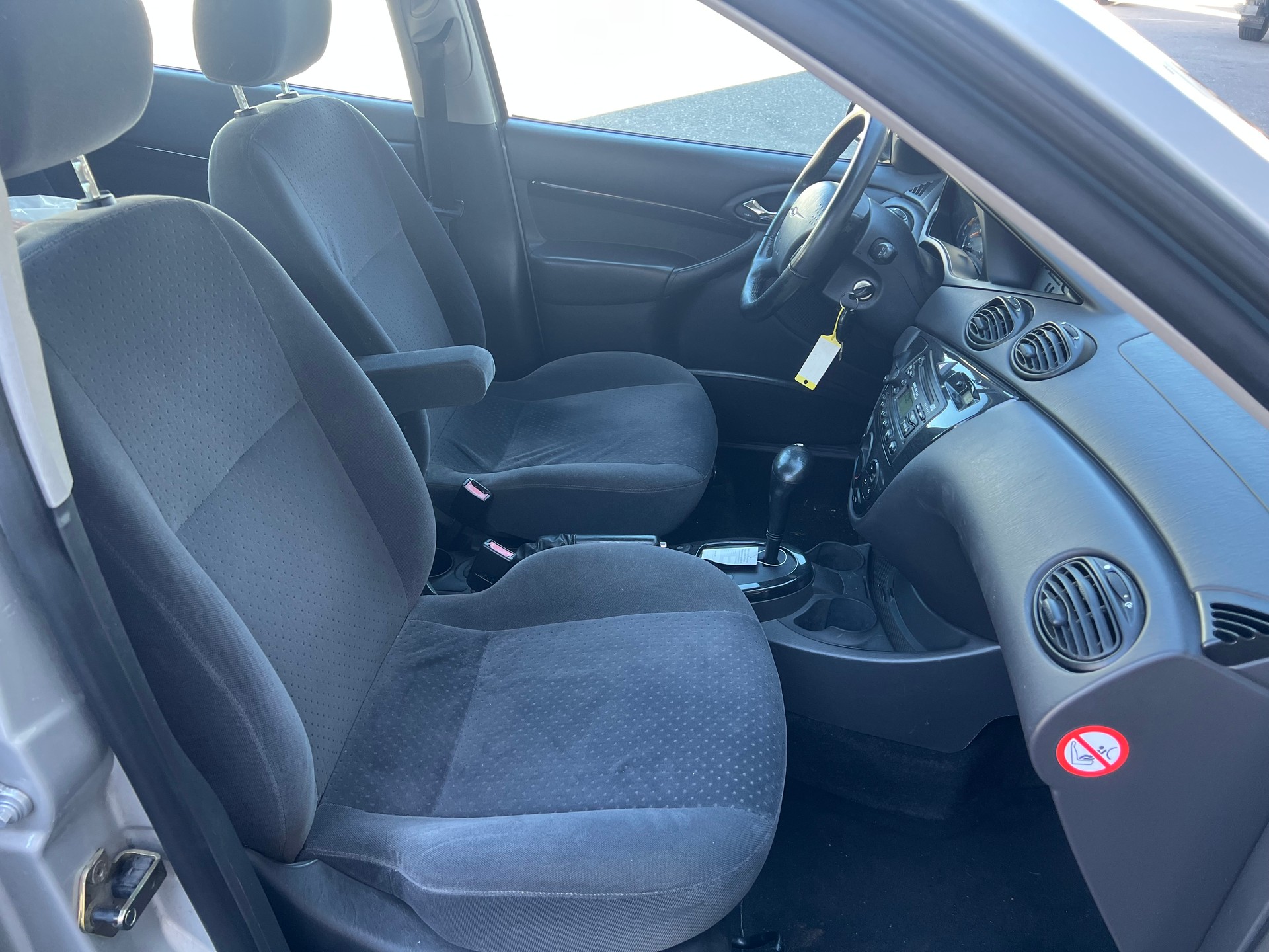 FORD Focus 2.0i 16V Carving-image-6