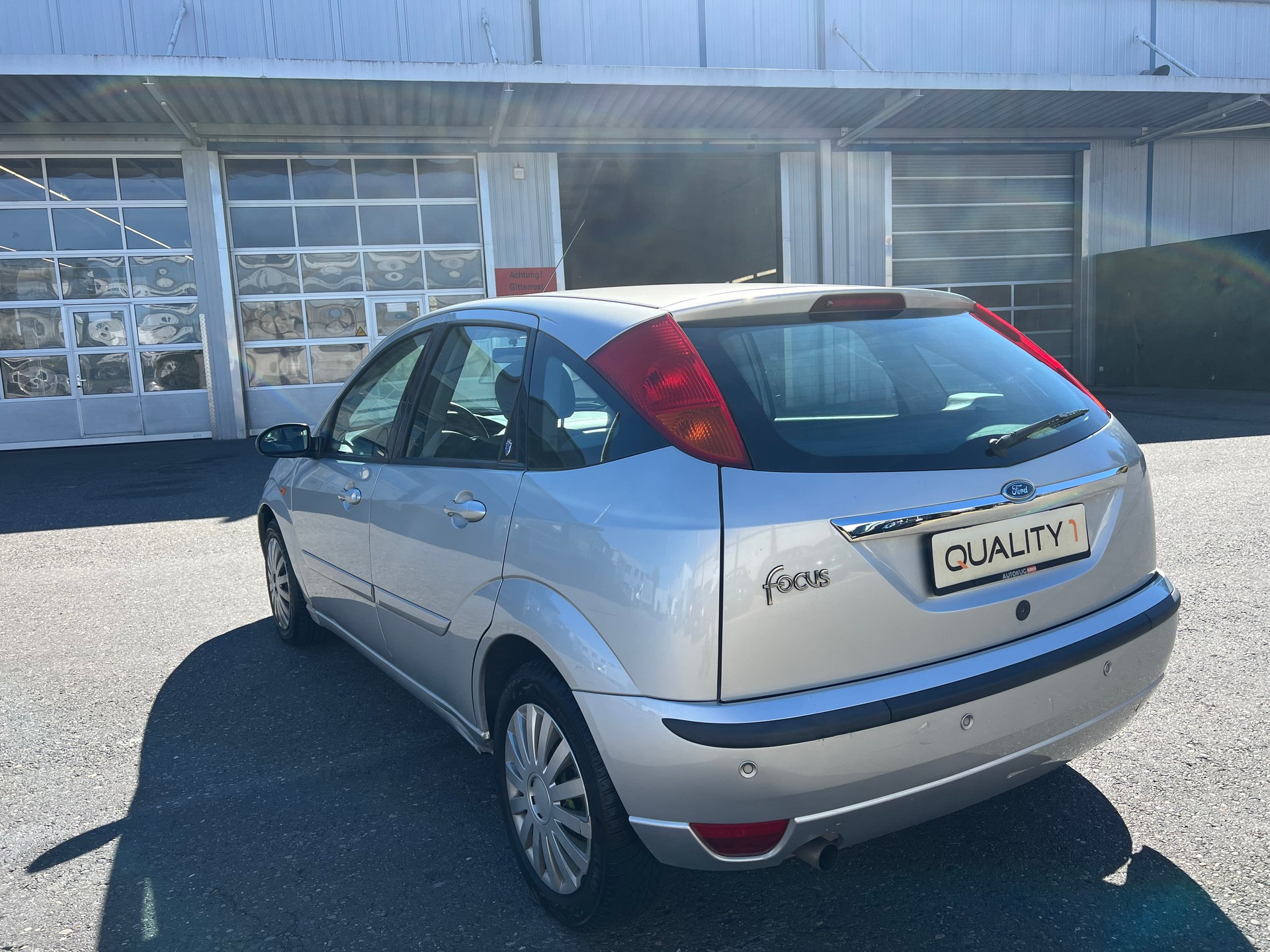 FORD Focus 2.0i 16V Carving-image-3
