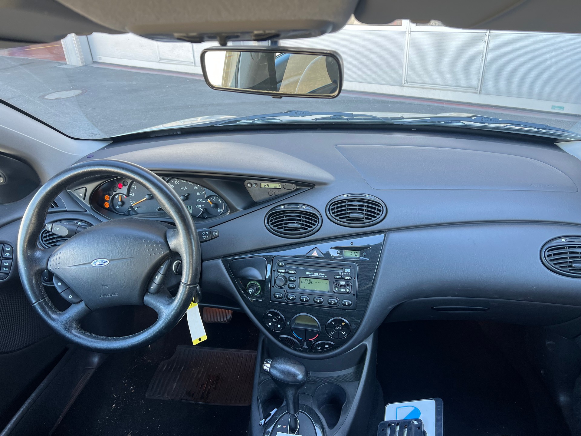 FORD Focus 2.0i 16V Carving-image-7