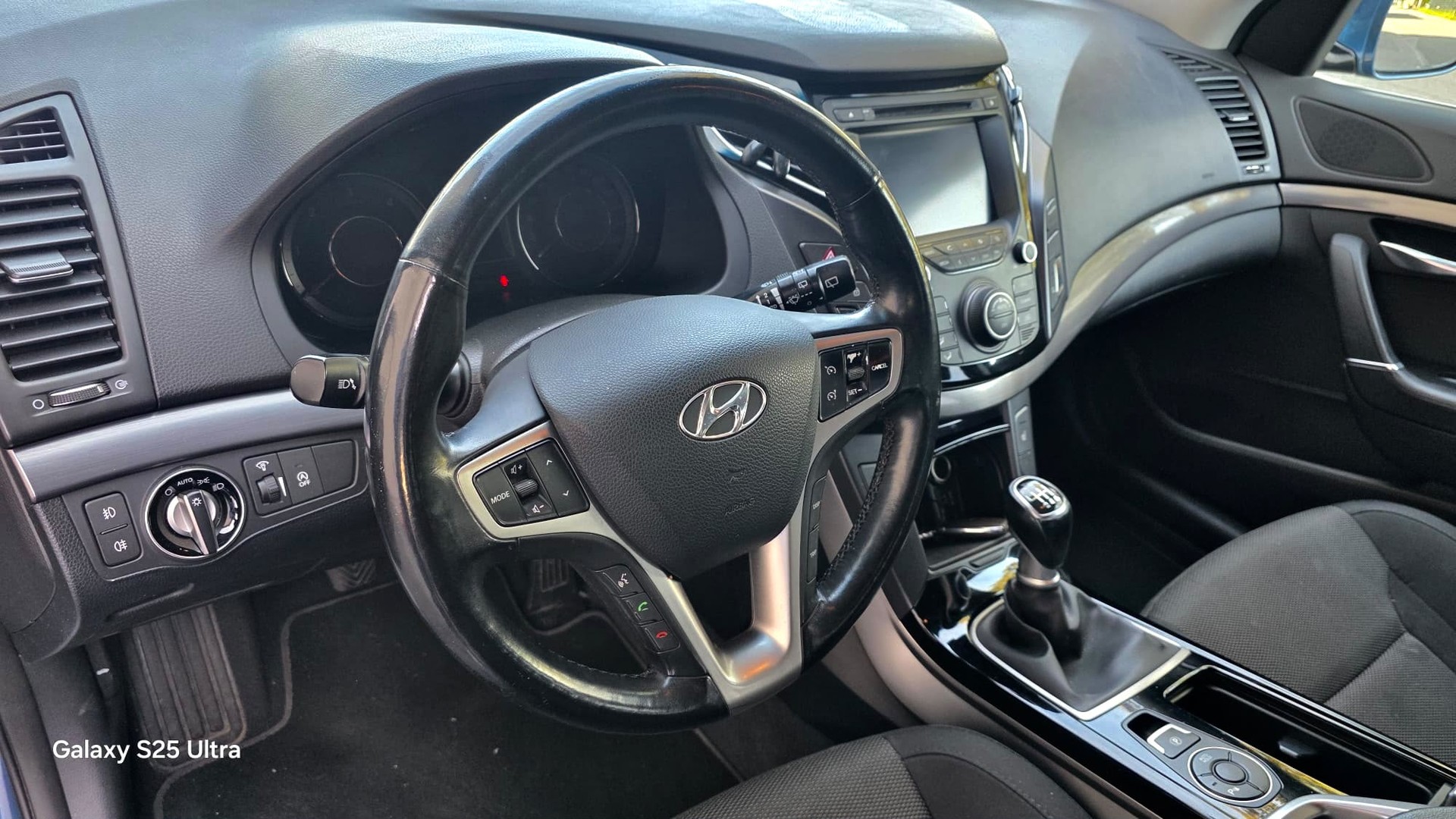 HYUNDAI i40 1.7 CRDI-image-15