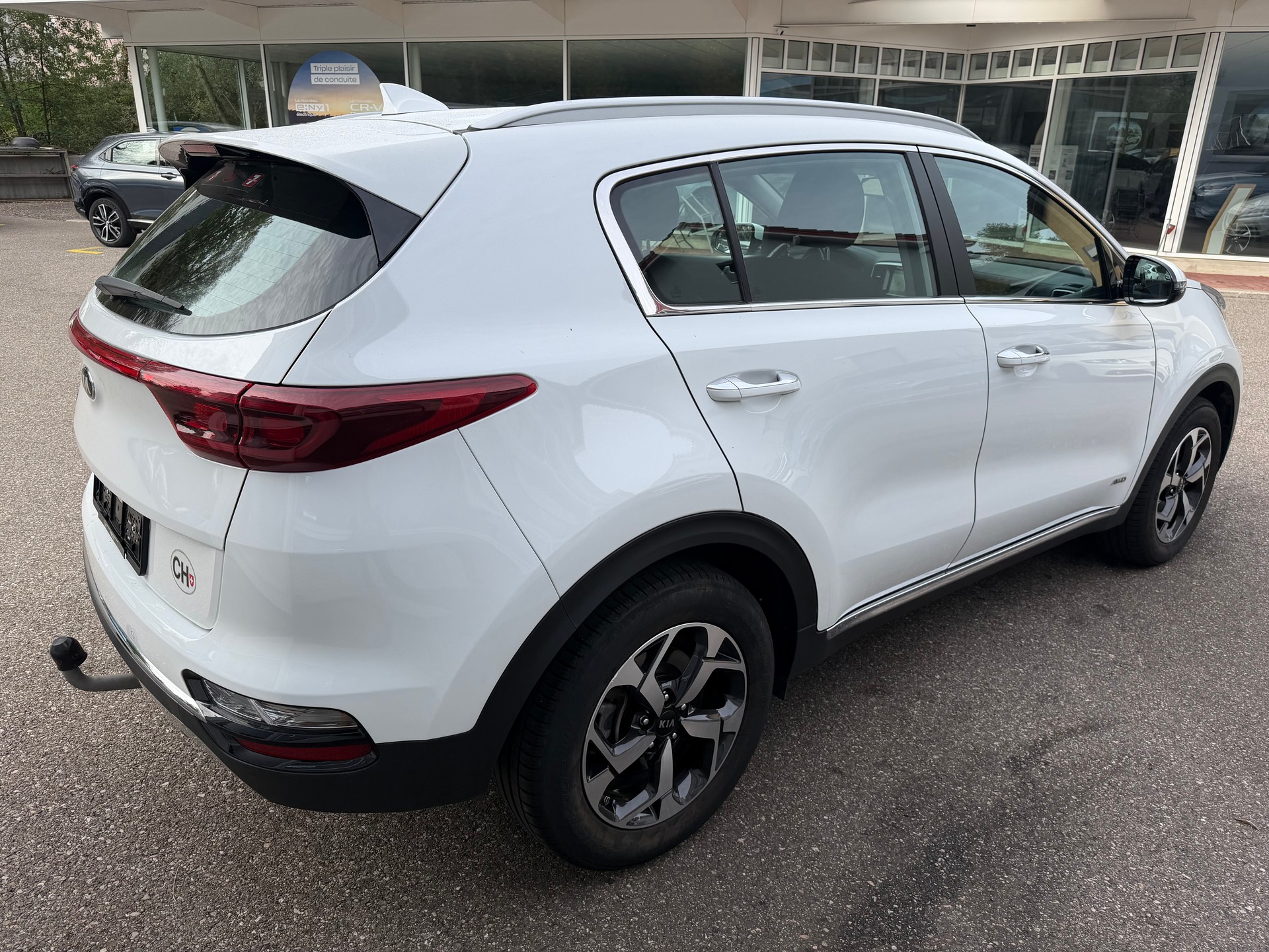 KIA Sportage 1.6 T-GDi Trend 4WD Automat-image-7
