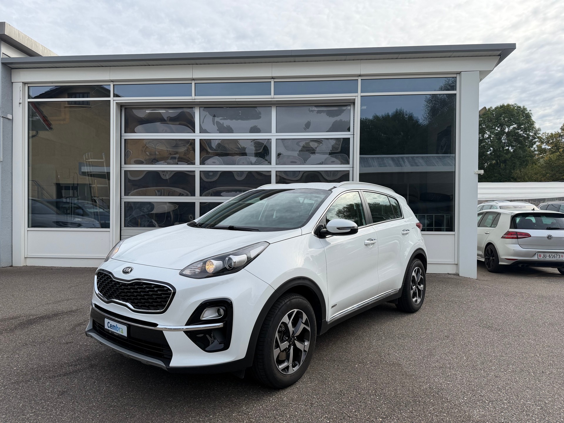 KIA Sportage 1.6 T-GDi Trend 4WD Automat-image-1