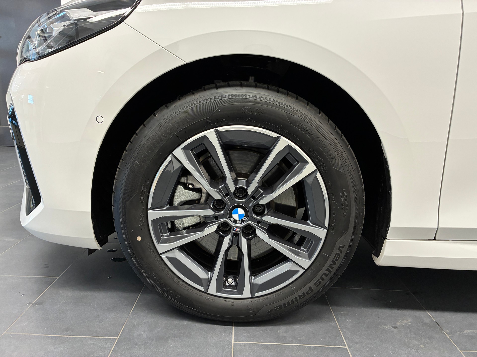 BMW 223i xDrive Active Tourer M Sport-image-2