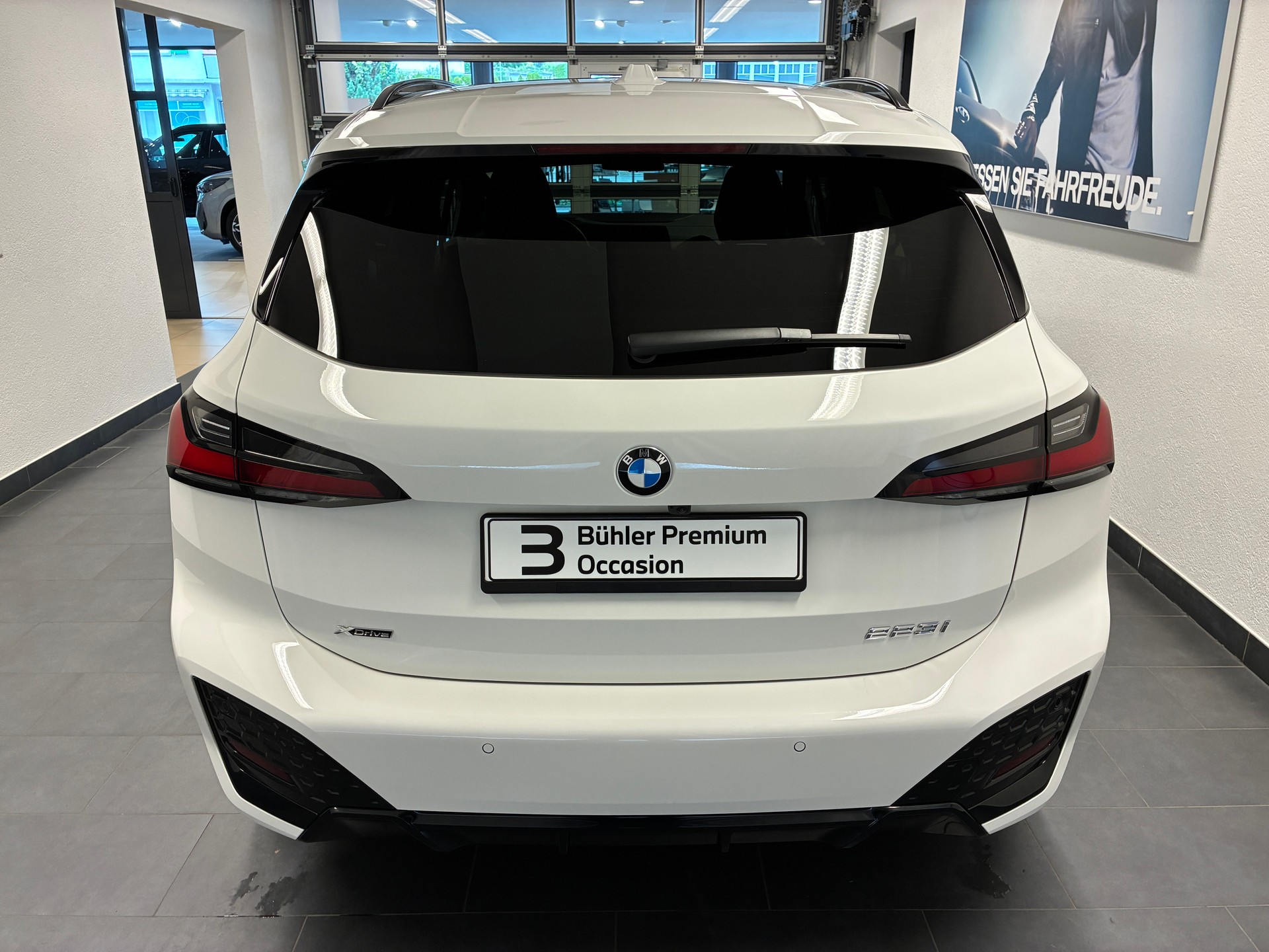 BMW 223i xDrive Active Tourer M Sport-image-4