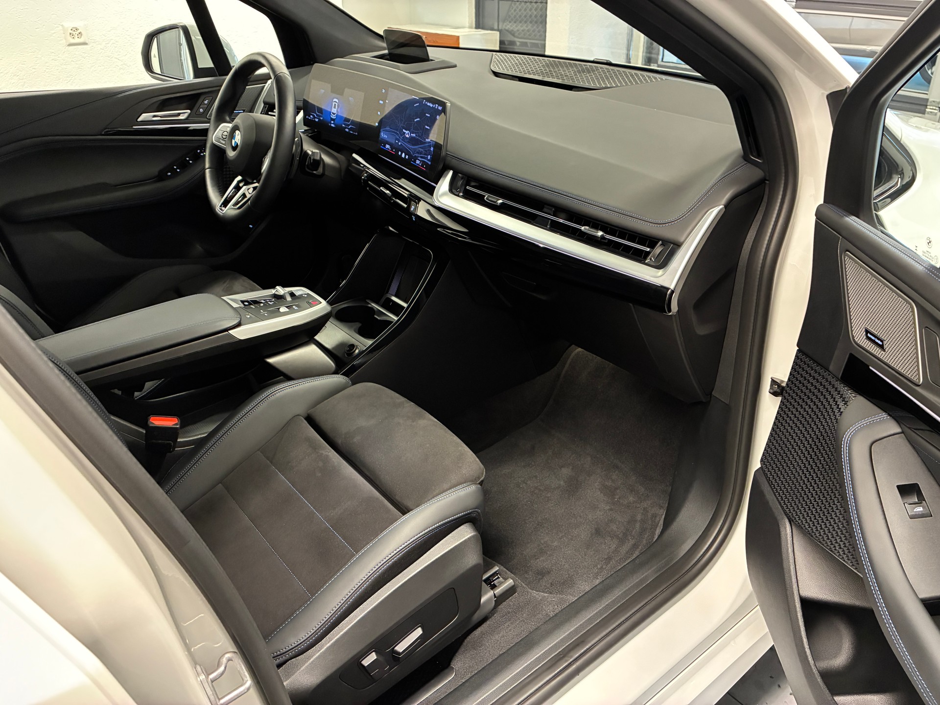 BMW 223i xDrive Active Tourer M Sport-image-9