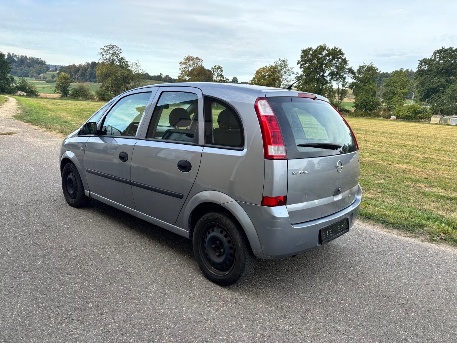 OPEL Meriva 1.6i 16V Linea Fresca-image-1