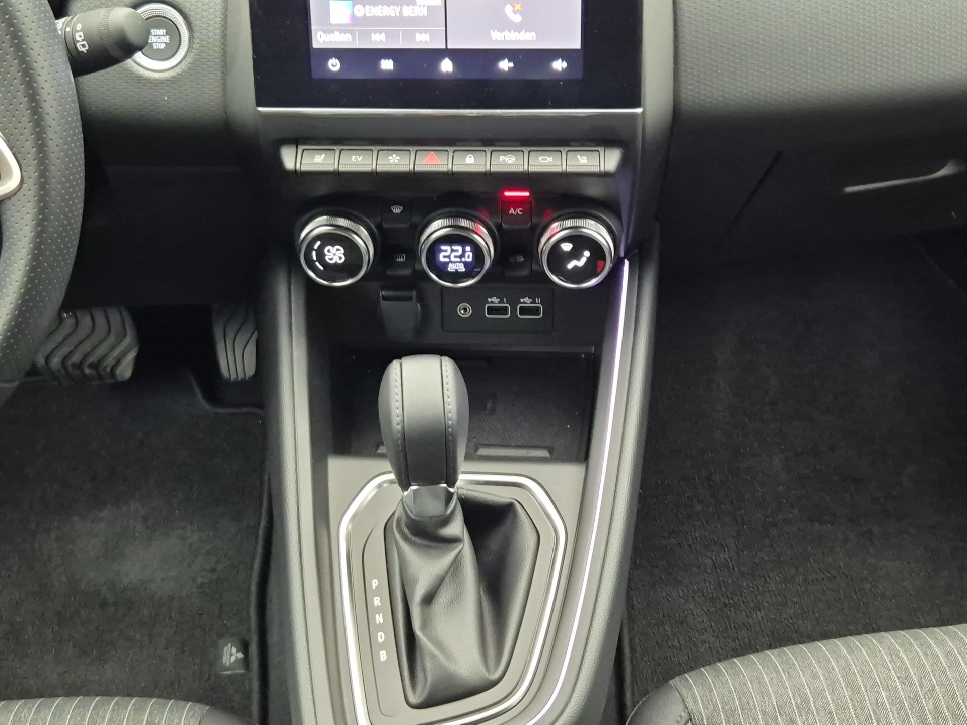 MITSUBISHI Colt 1.6 HEV Instyle-image-14