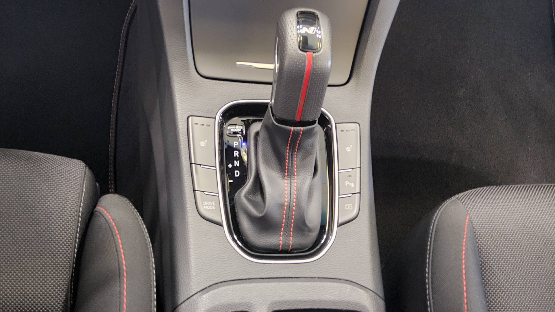 HYUNDAI i30 Wagon 1.5 T-GDi N-Line-image-19