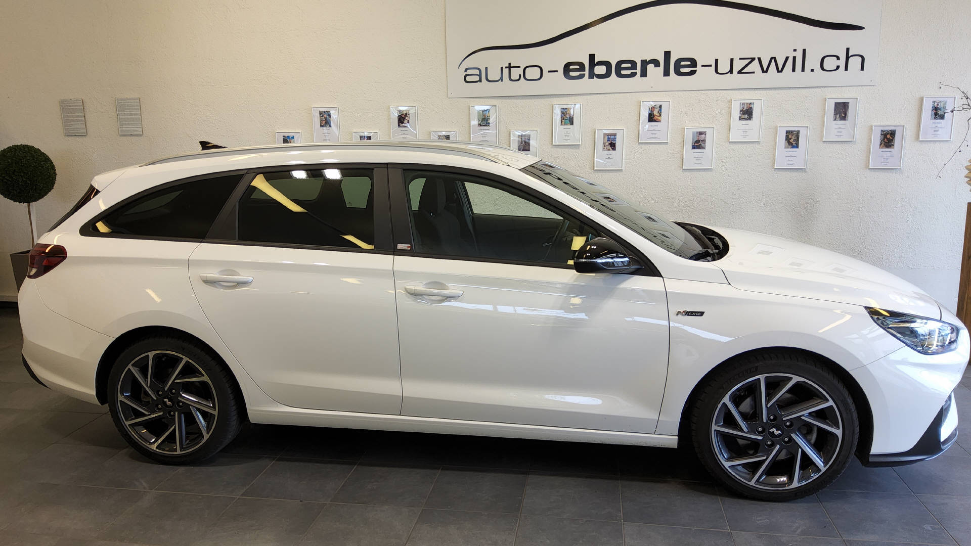 HYUNDAI i30 Wagon 1.5 T-GDi N-Line-image-3