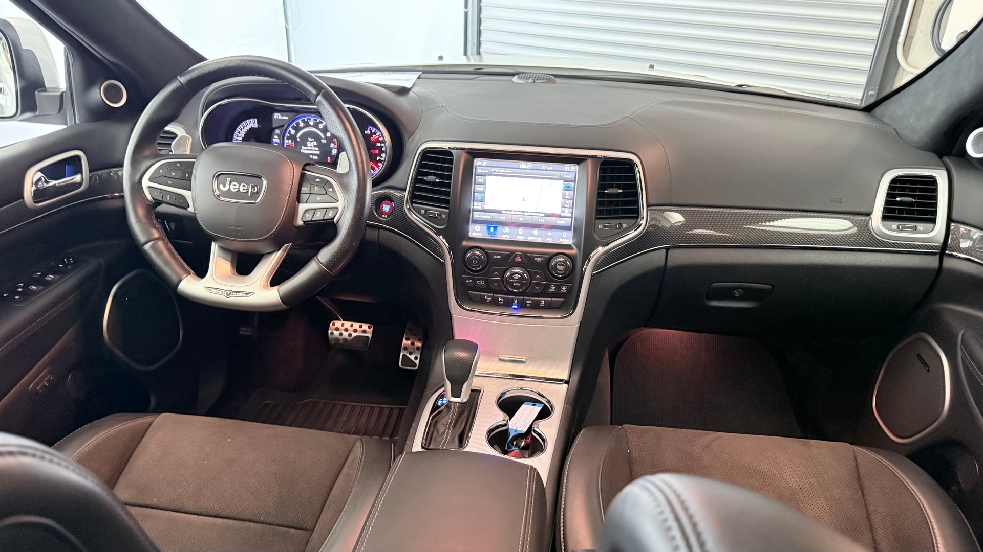 JEEP Grand Cherokee 6.2 V8 HEMI Trackhawk-image-23