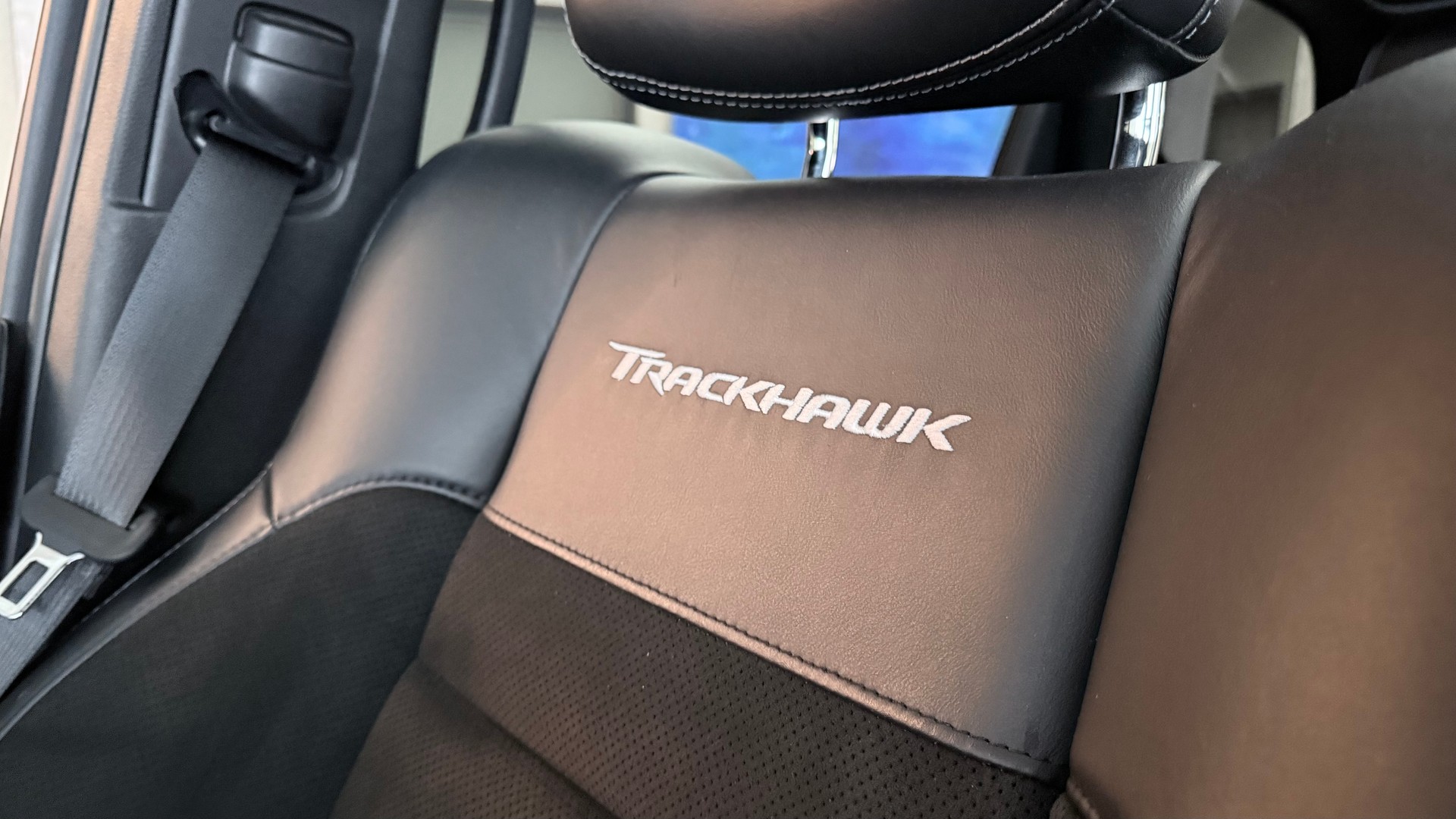JEEP Grand Cherokee 6.2 V8 HEMI Trackhawk-image-17