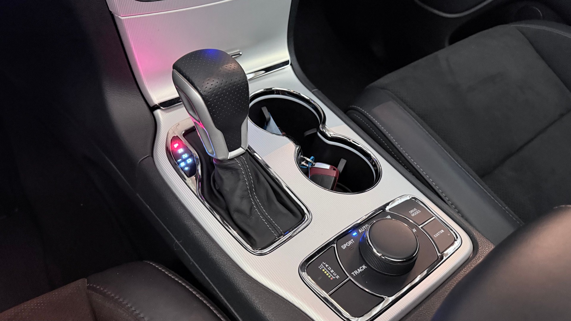 JEEP Grand Cherokee 6.2 V8 HEMI Trackhawk-image-16