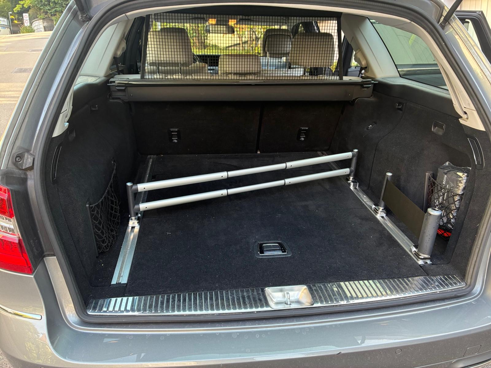 MERCEDES-BENZ E 350 CGI V6 Avantgarde BlueEFFICIENCY T-Modell-image-5