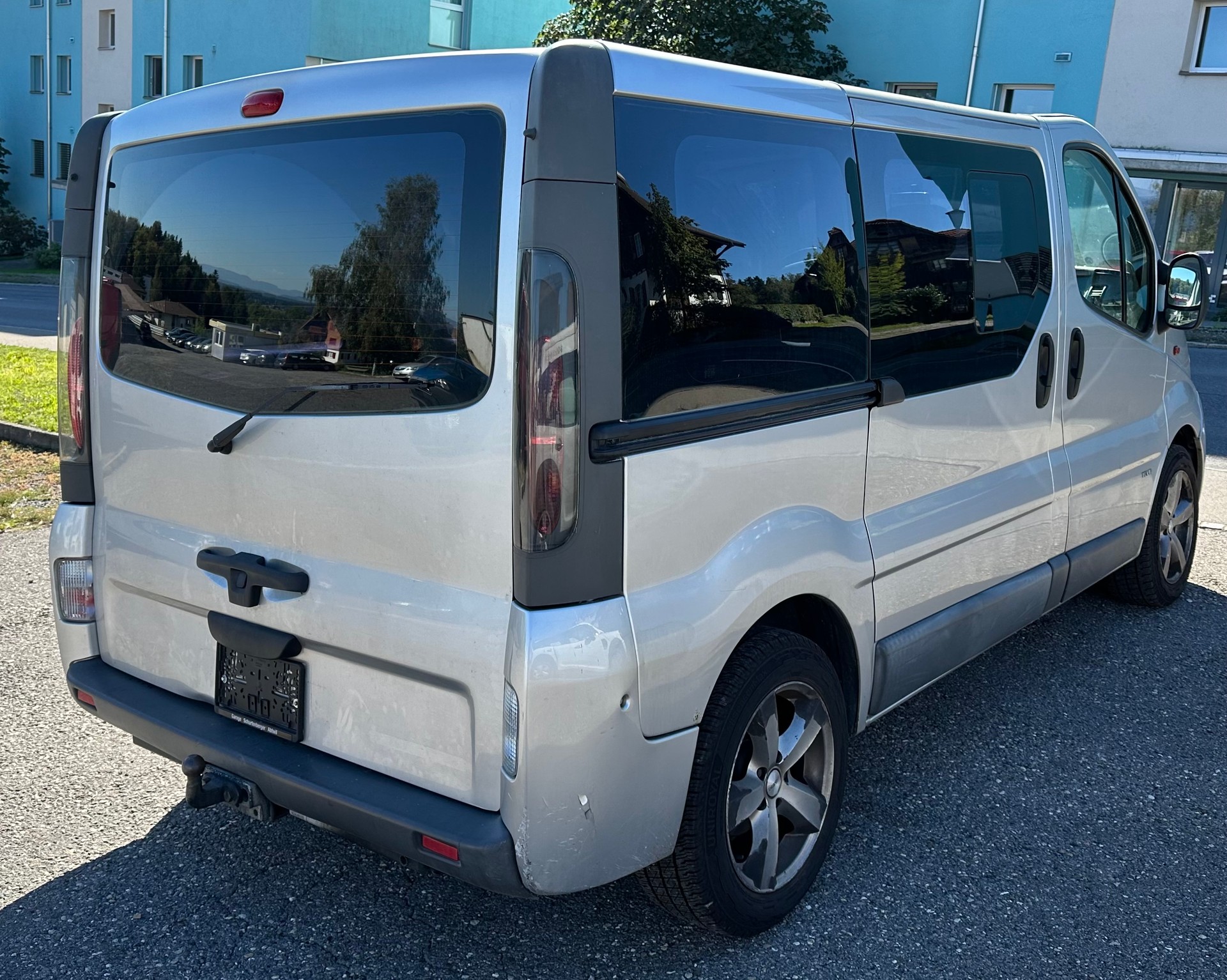 OPEL Vivaro 2.5 CDTI 2.7t-image-2