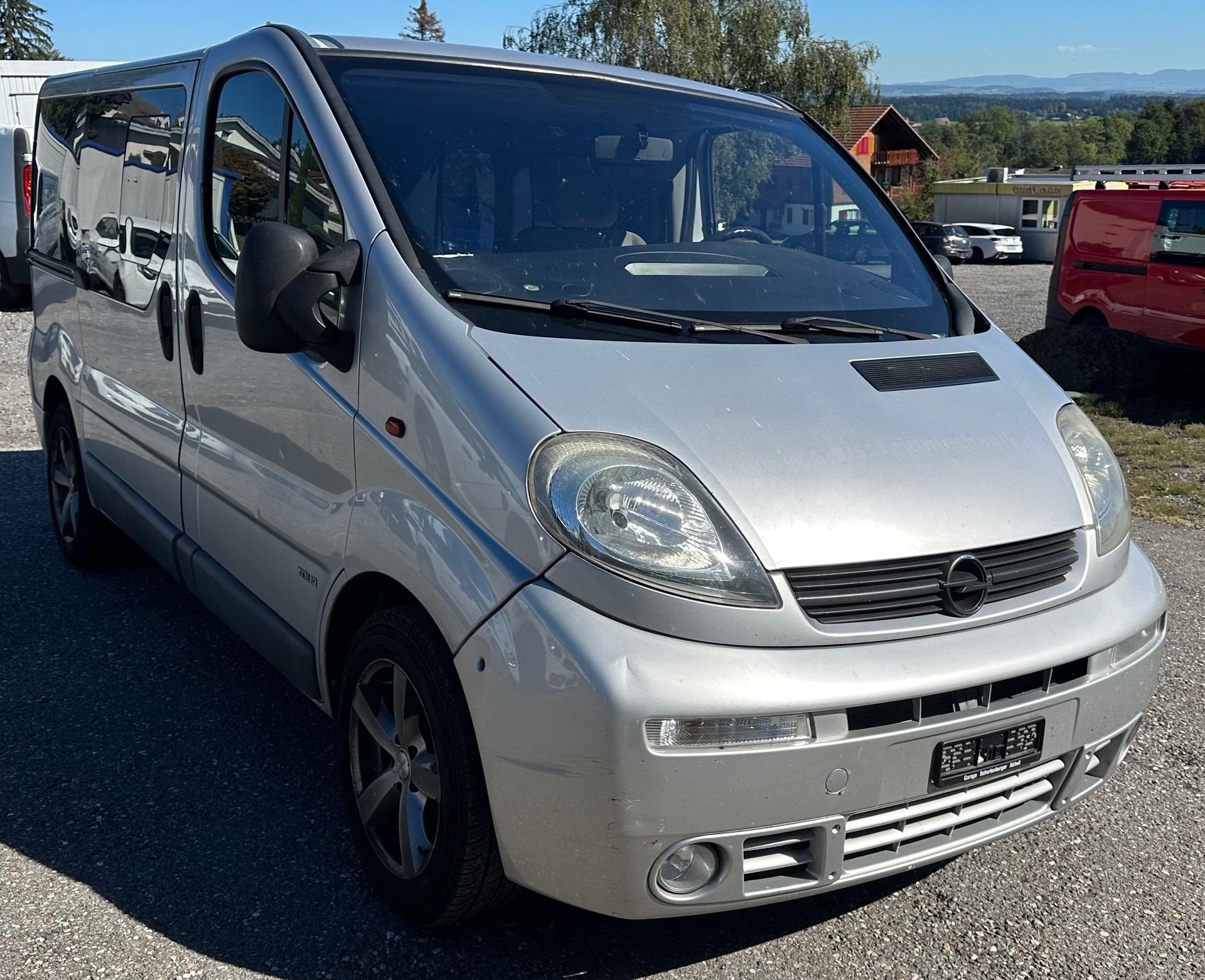 OPEL Vivaro 2.5 CDTI 2.7t-image-1