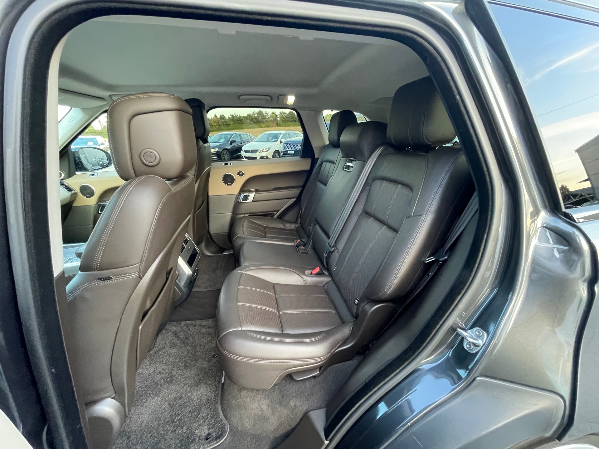 LAND ROVER Range Rover Sport 3.0 SDV6 HSE Automatic-image-12