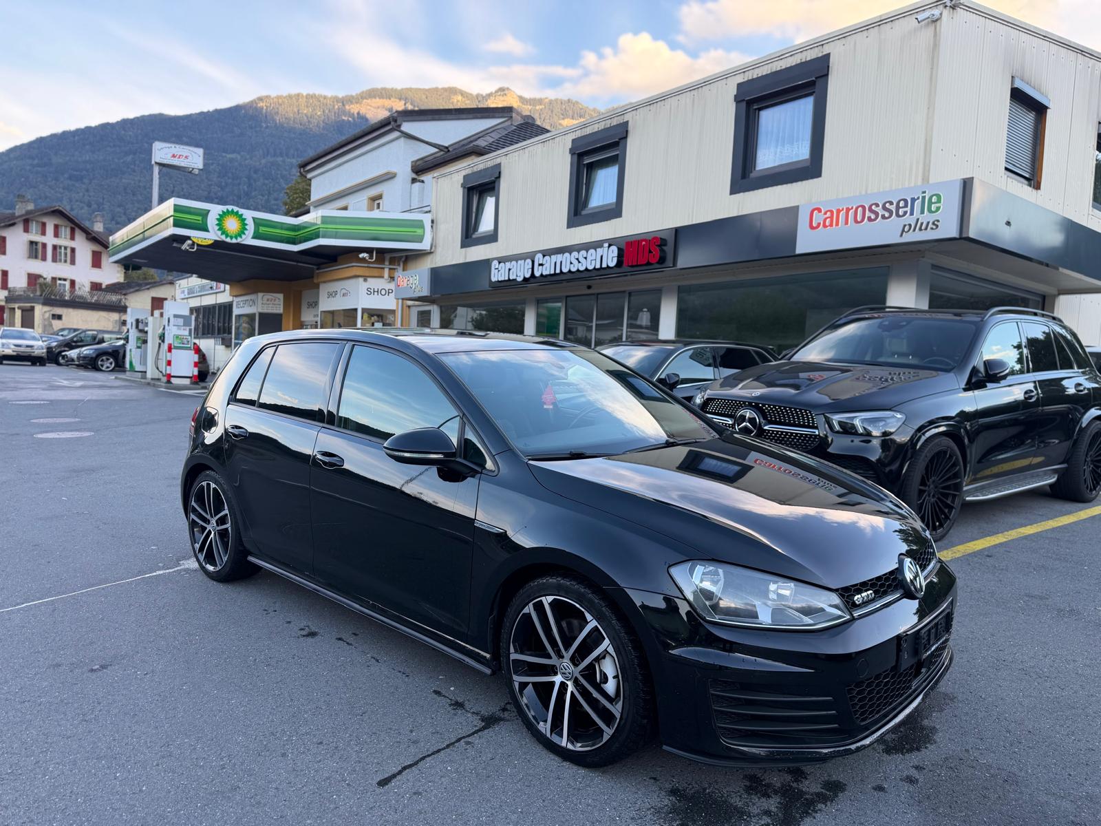 VW Golf 2.0 TDI GTD-image-2