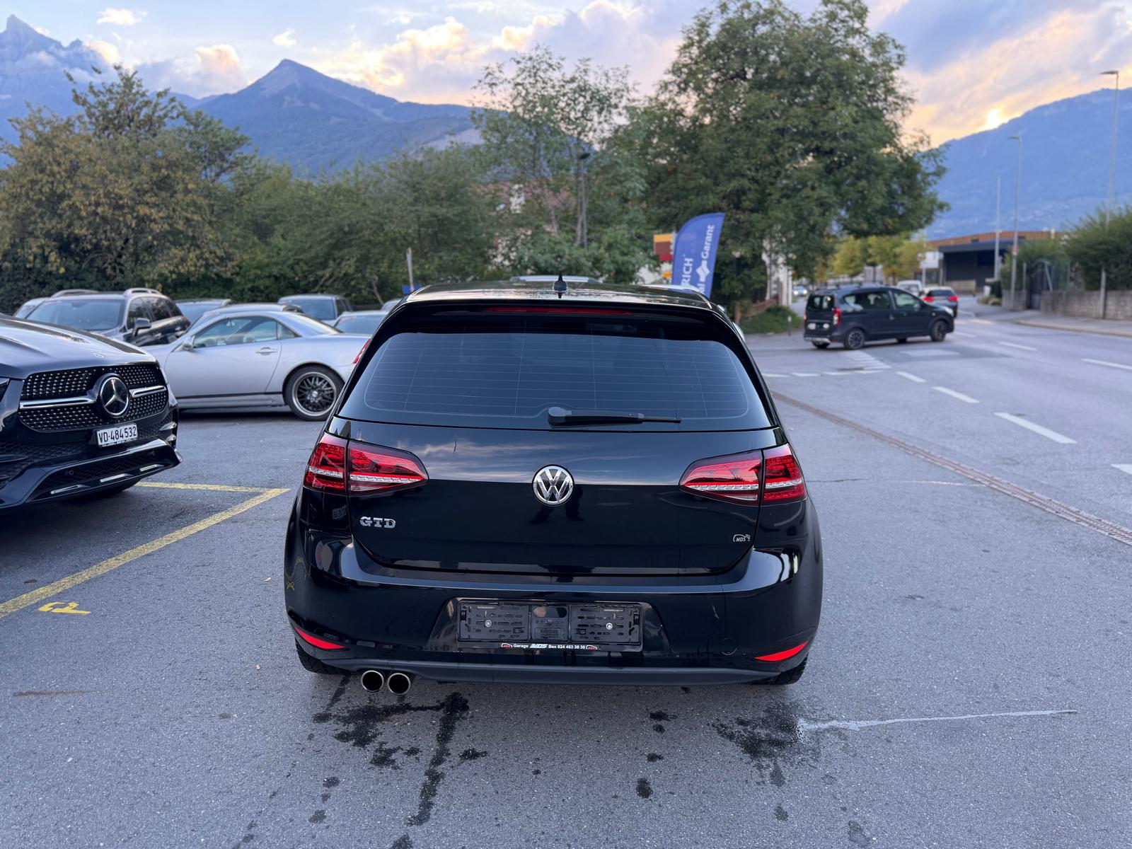 VW Golf 2.0 TDI GTD-image-4