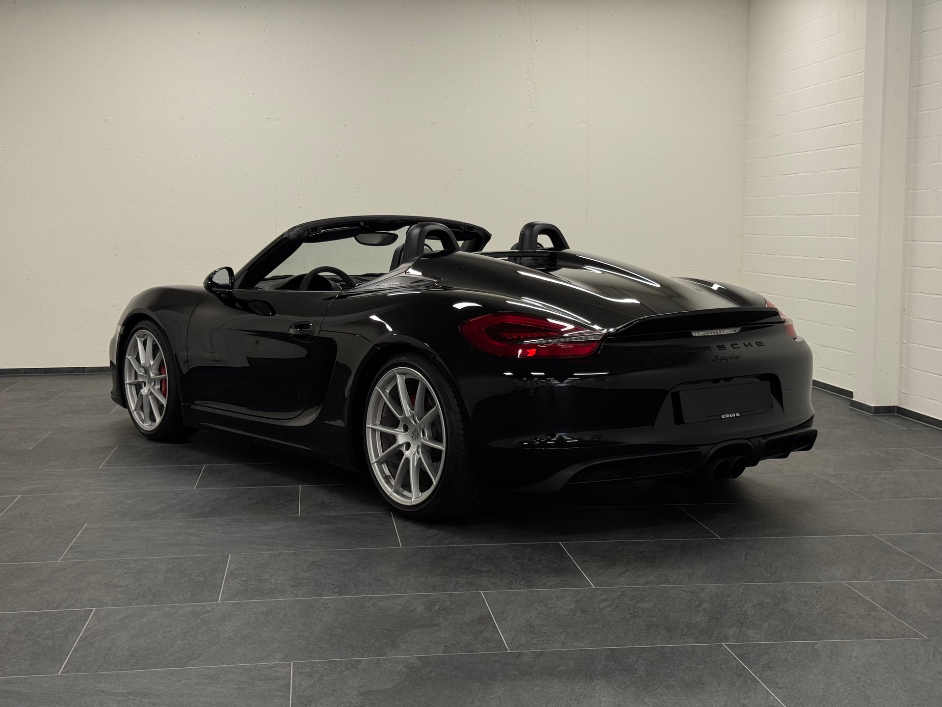 PORSCHE Boxster Spyder 3.8-image-2