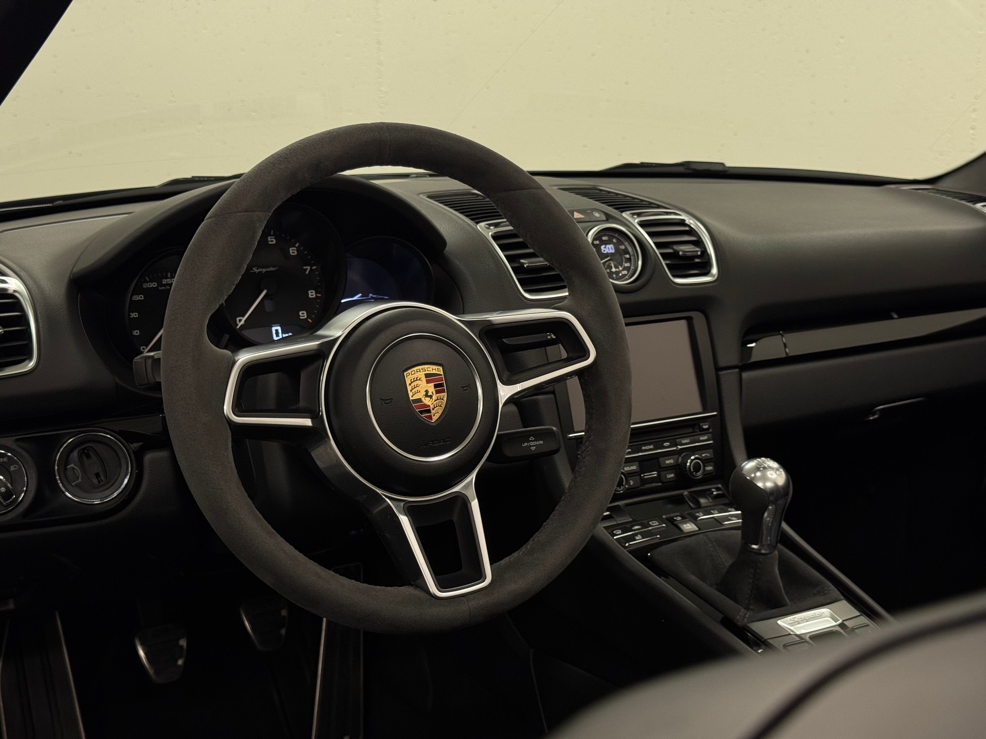 PORSCHE Boxster Spyder 3.8-image-6