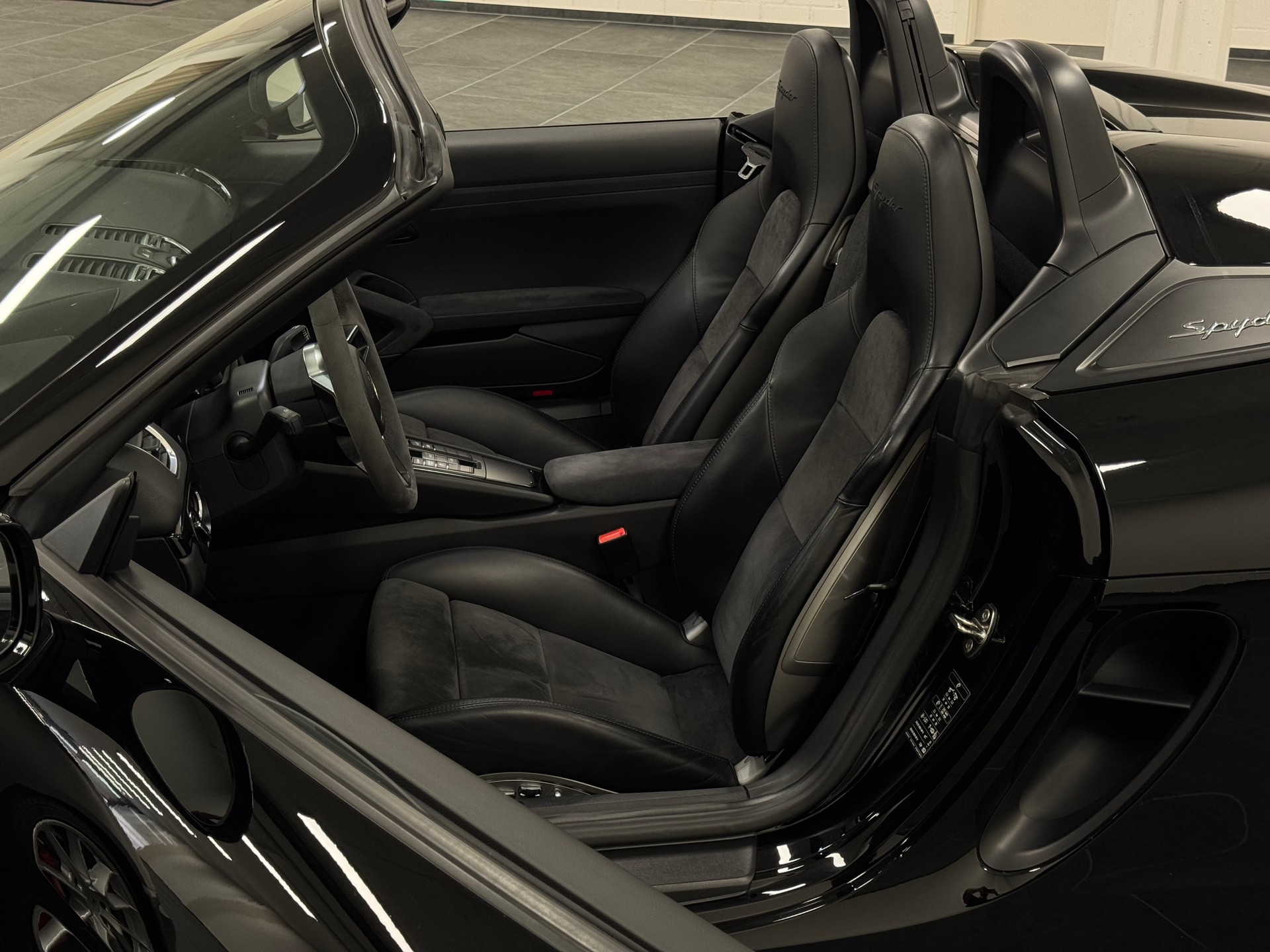 PORSCHE Boxster Spyder 3.8-image-7
