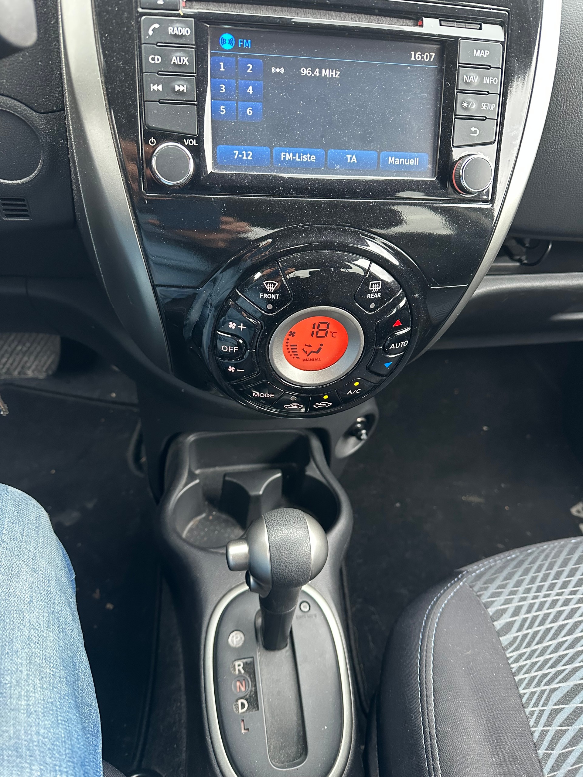 NISSAN Micra 1.2 DIG-S tekna CVT-image-6