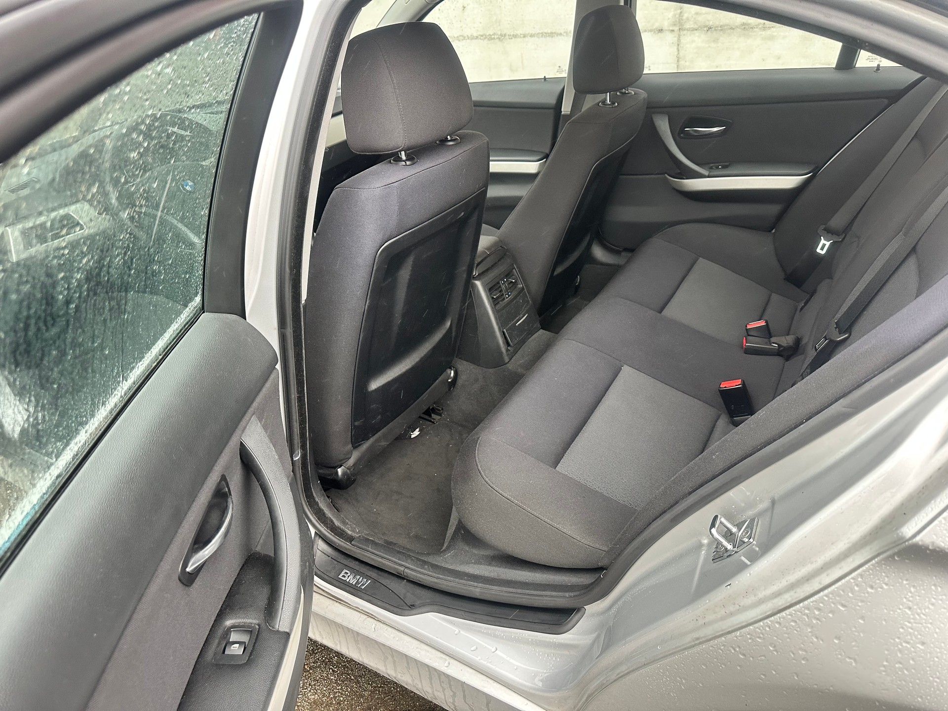BMW 318i Access Steptronic-image-6