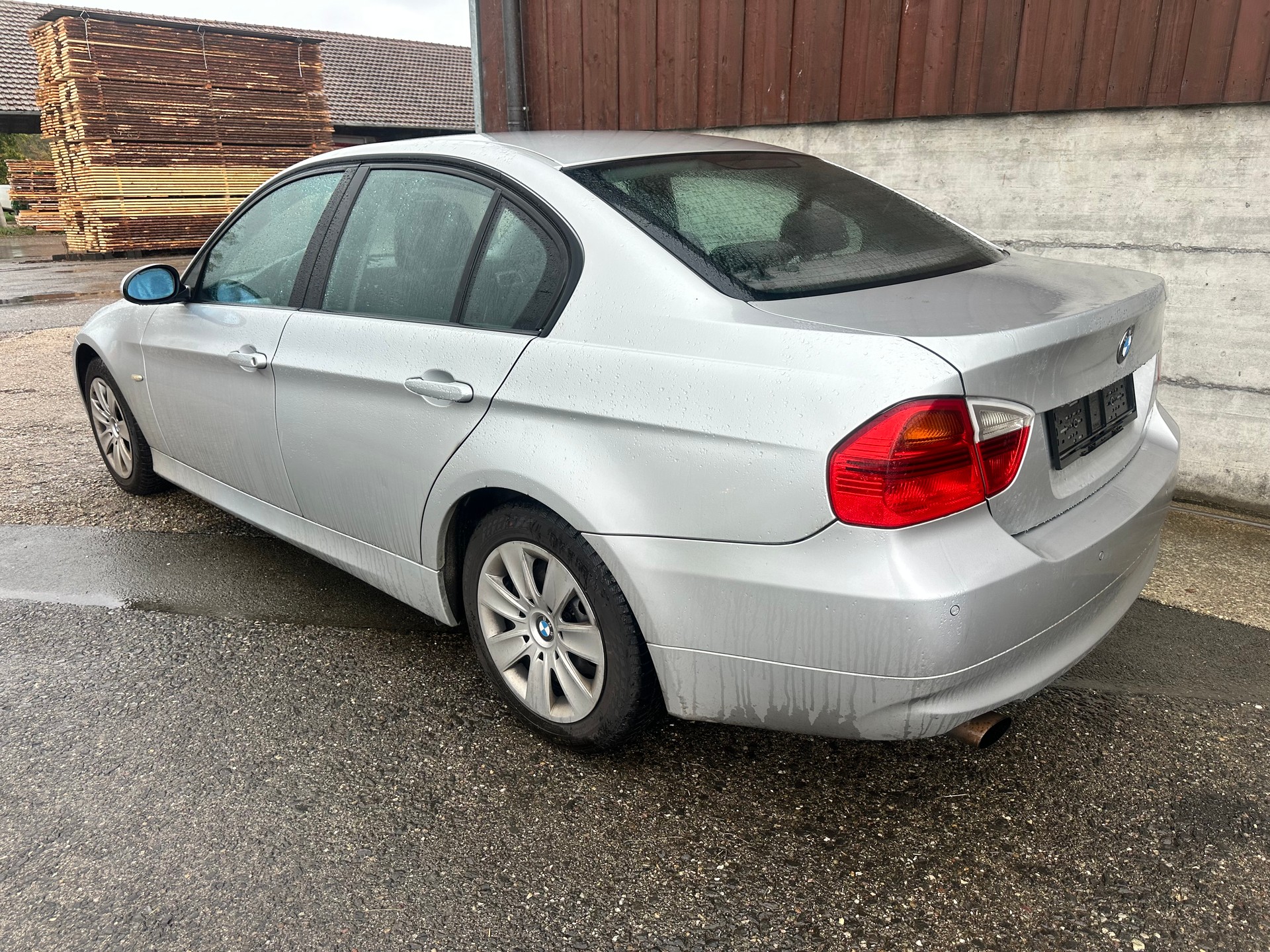 BMW 318i Access Steptronic-image-3
