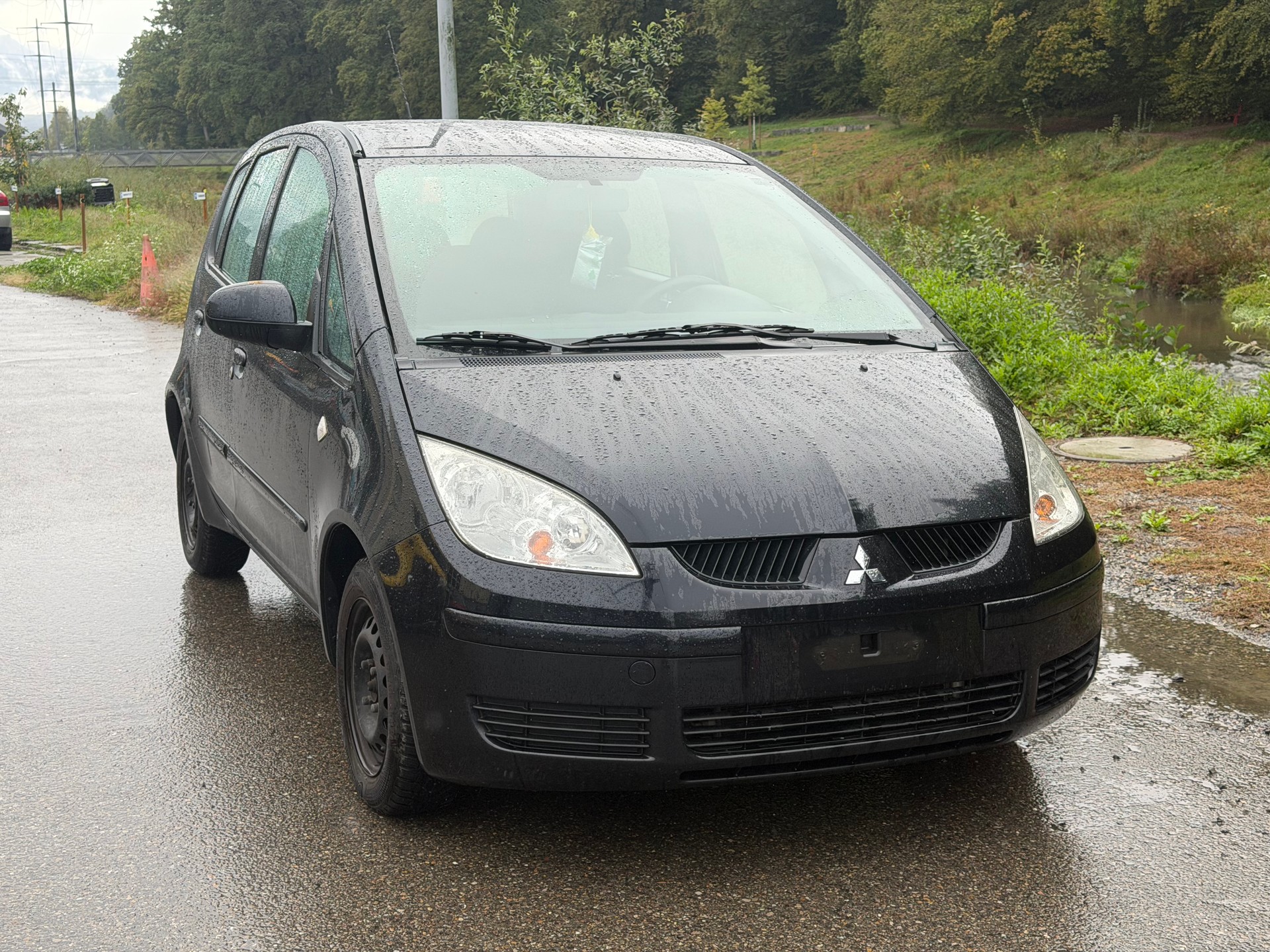 MITSUBISHI Colt 1.5 DI-D Invite-image-1
