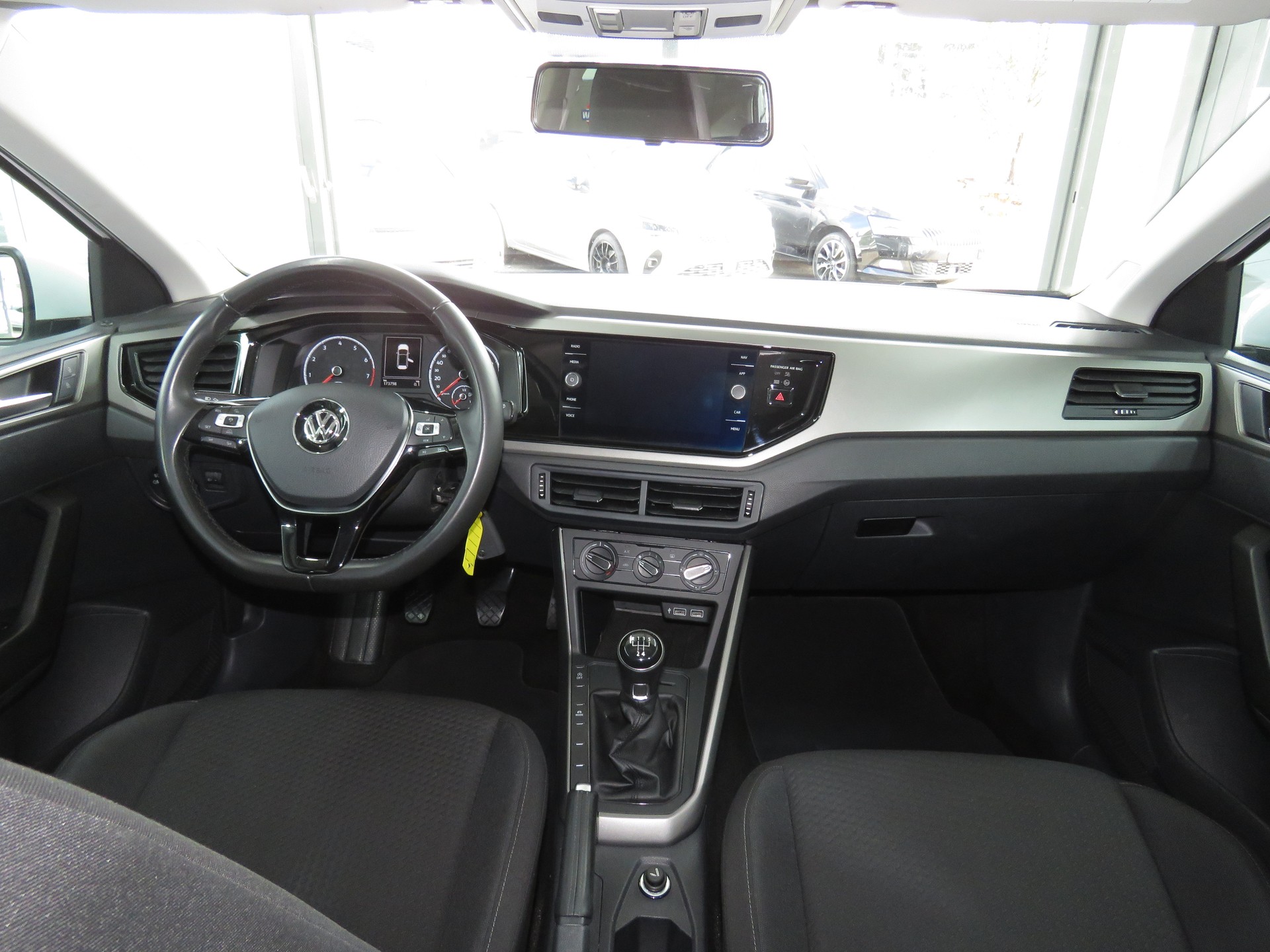 VW Polo 1.0 TSI BMT Comfortline-image-13