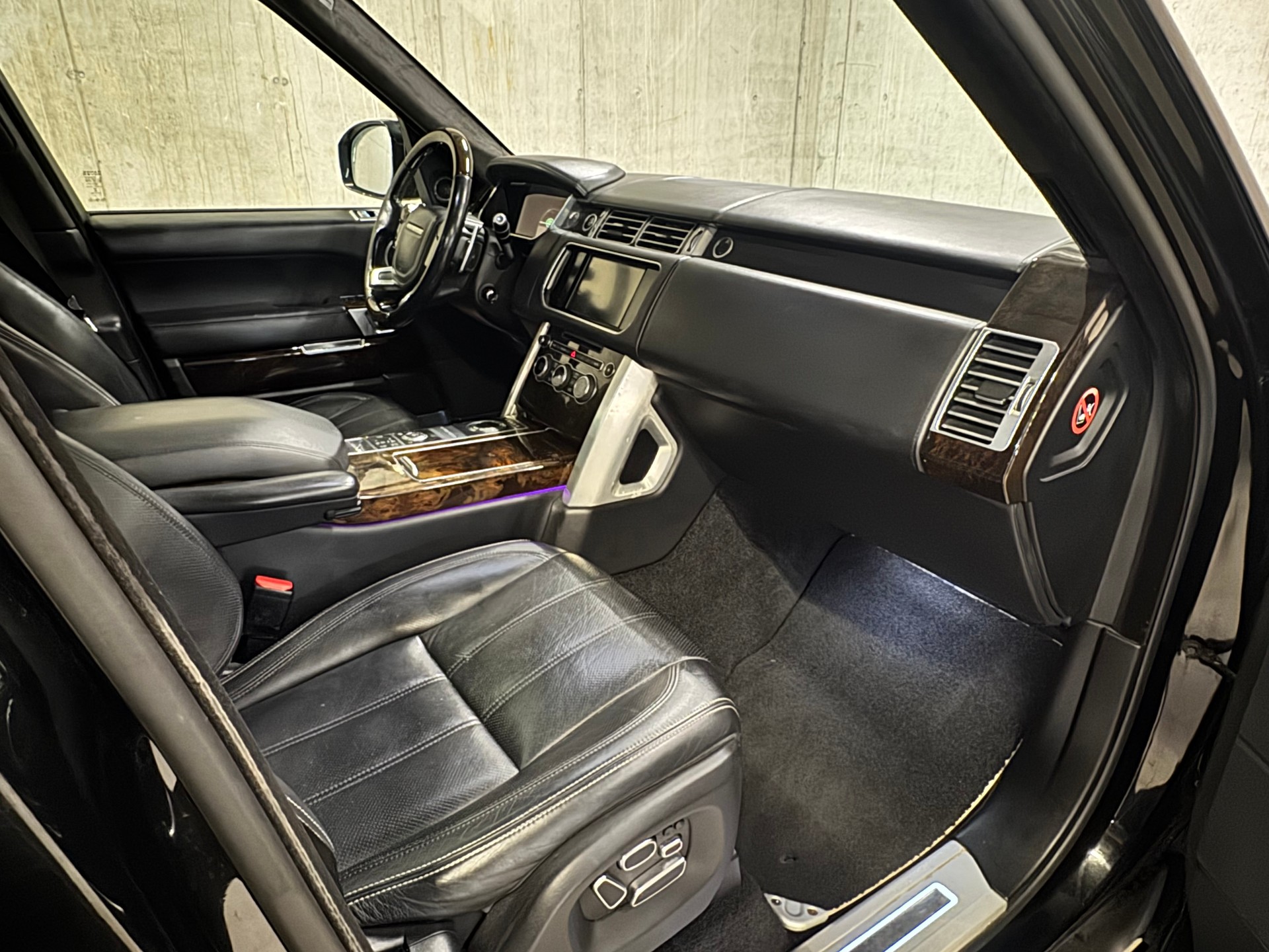 LAND ROVER Range Rover 3.0 TD Autobiography 3.5t AHK.-image-9