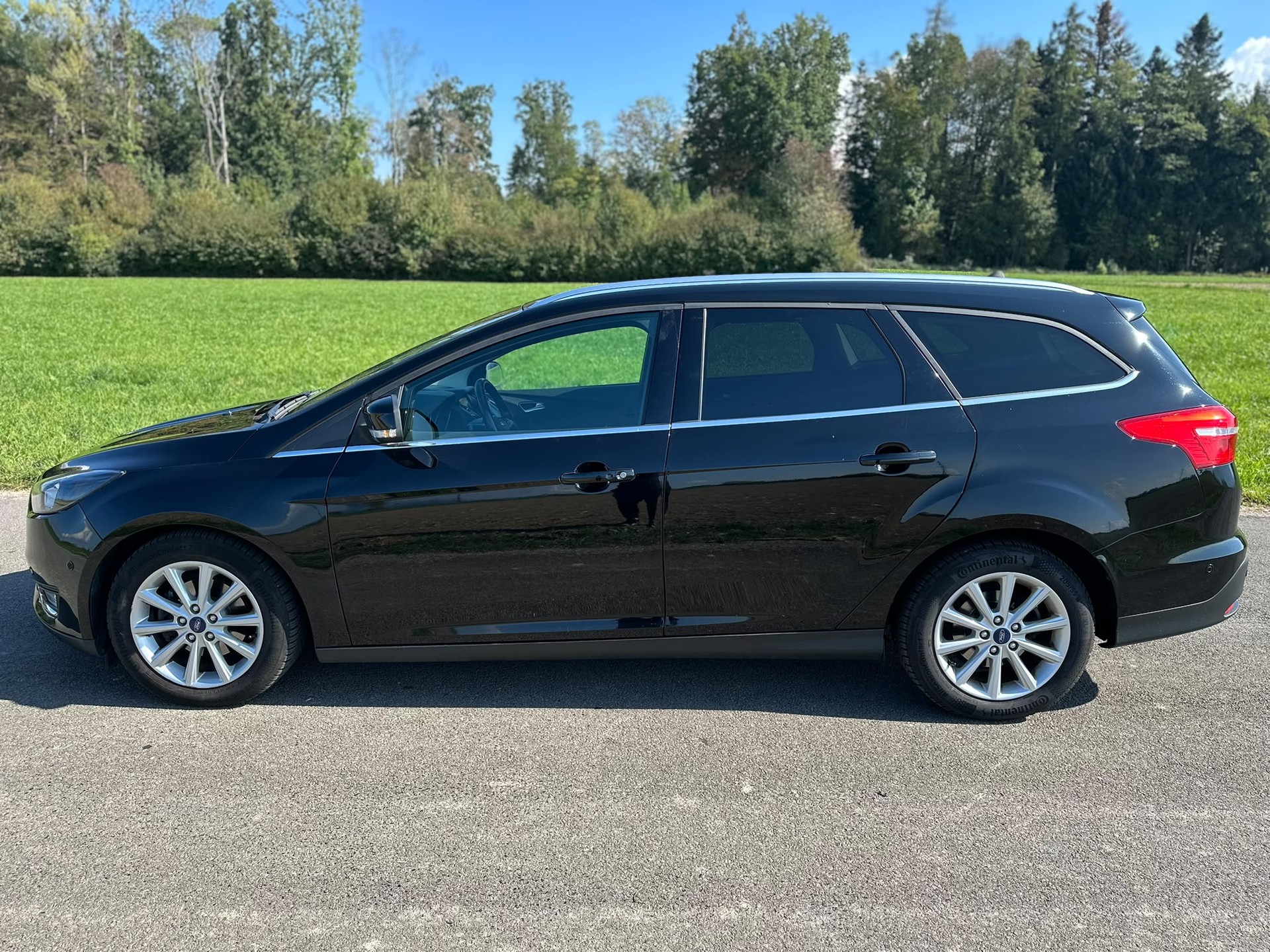 FORD Focus 1.0 SCTi Titanium Automatic-image-7