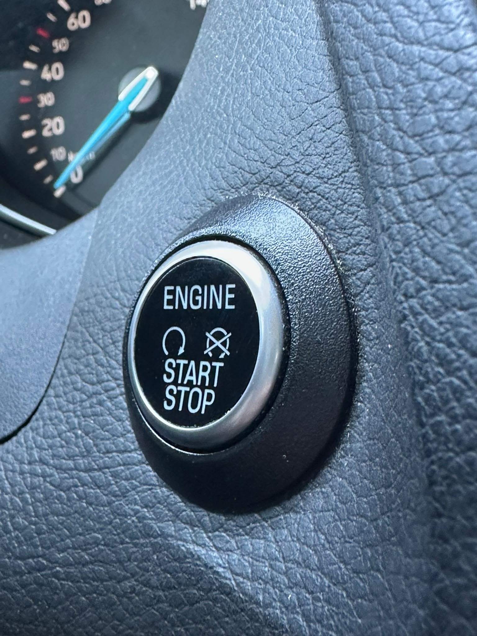 FORD Focus 1.0 SCTi Titanium Automatic-image-13